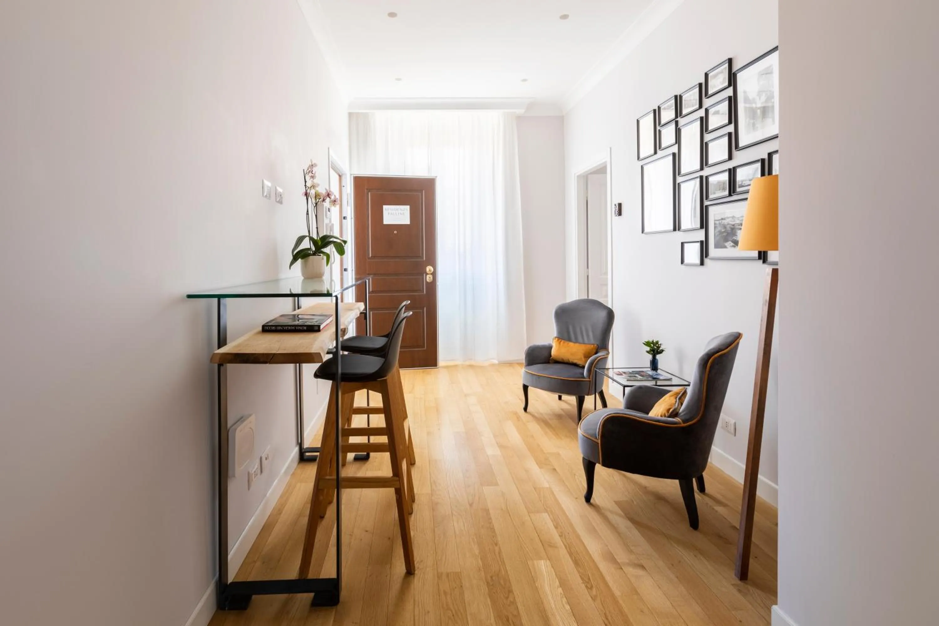 Communal lounge/ TV room in Residenza Palline by Hili