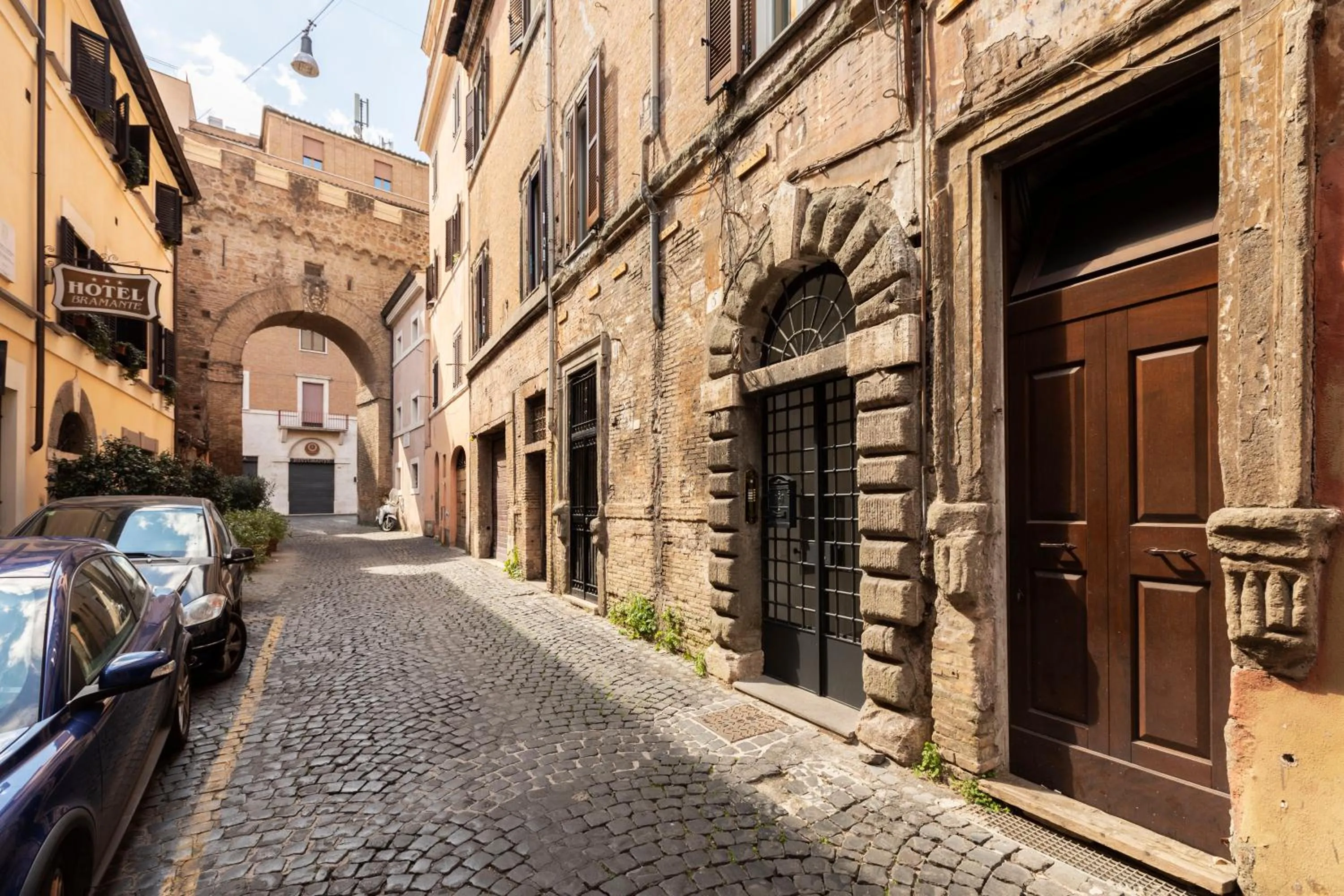 Facade/entrance in Residenza Palline by Hili