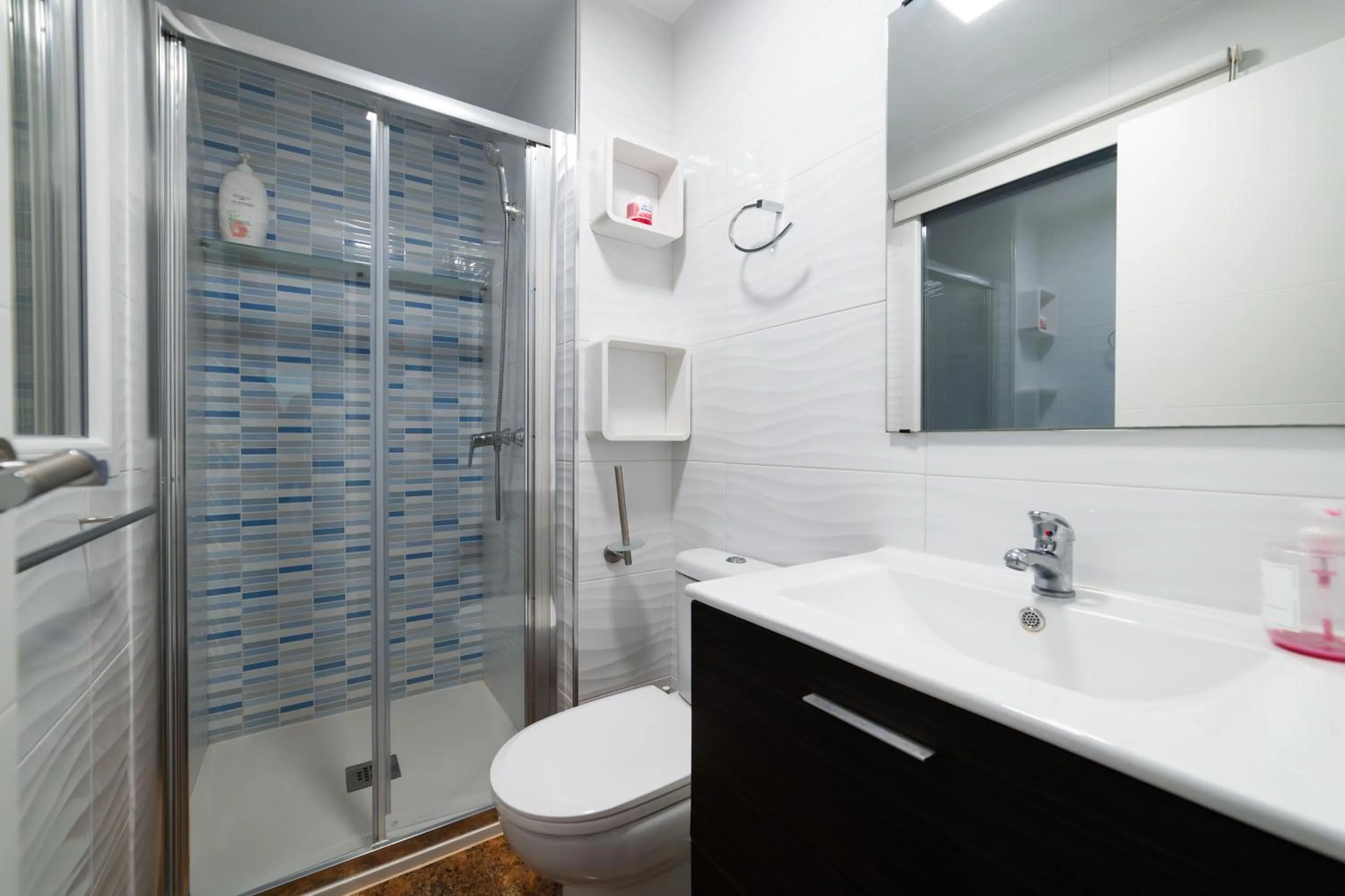 Bathroom in Hotel Quatre Llunes