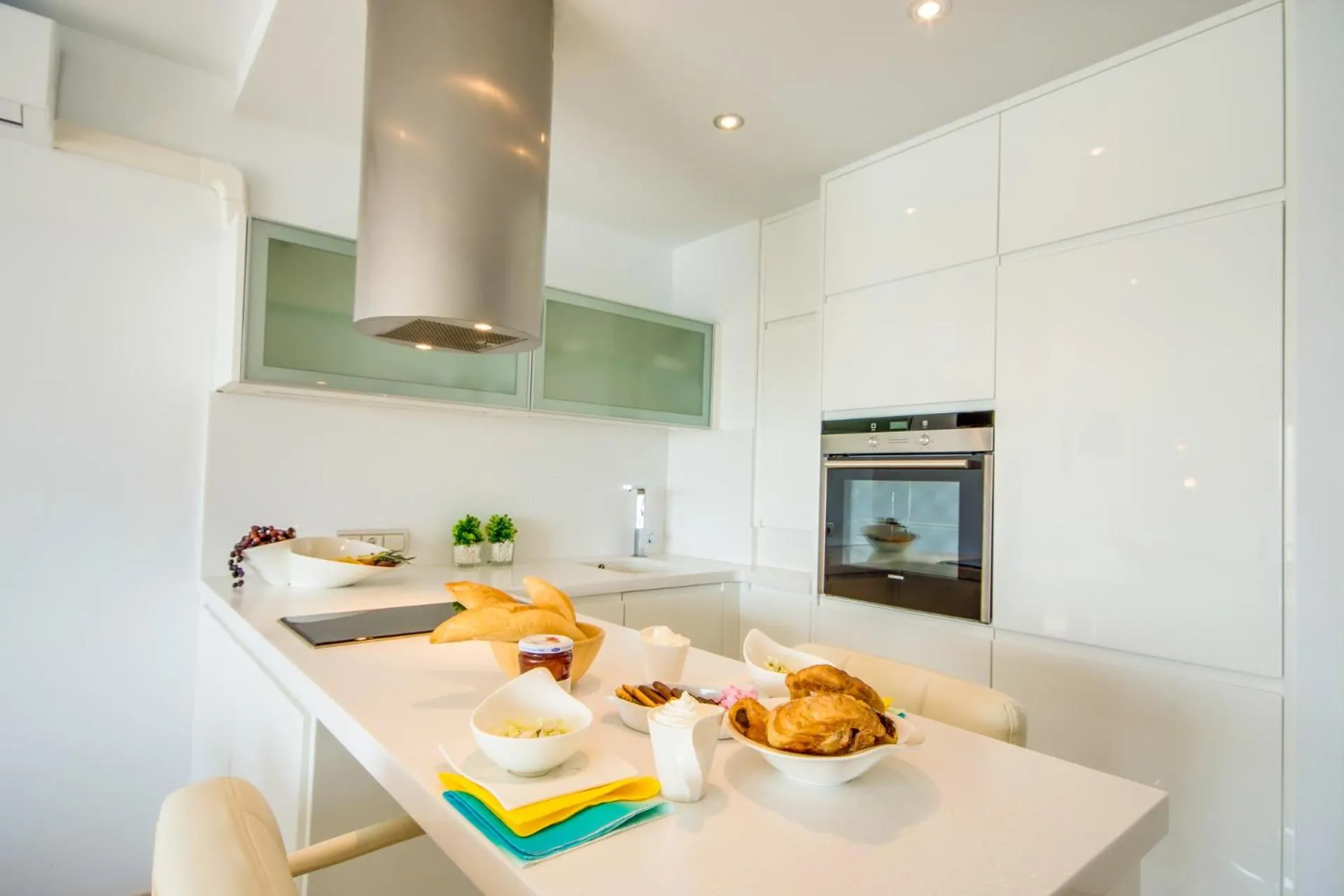 Kitchen or kitchenette in Ideal Property Mallorca - Blue Palm Beach
