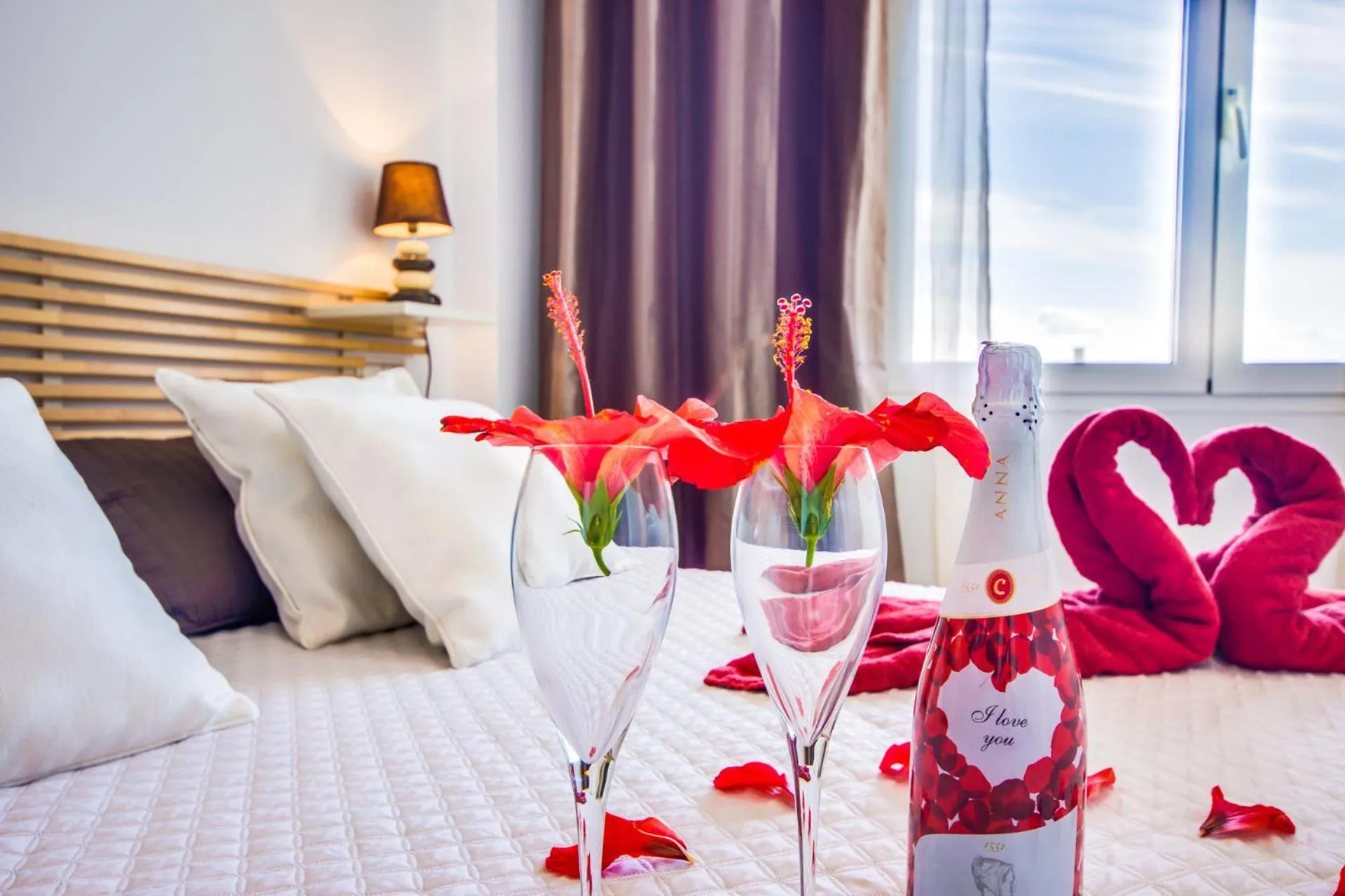 Bed in Ideal Property Mallorca - Blue Palm Beach