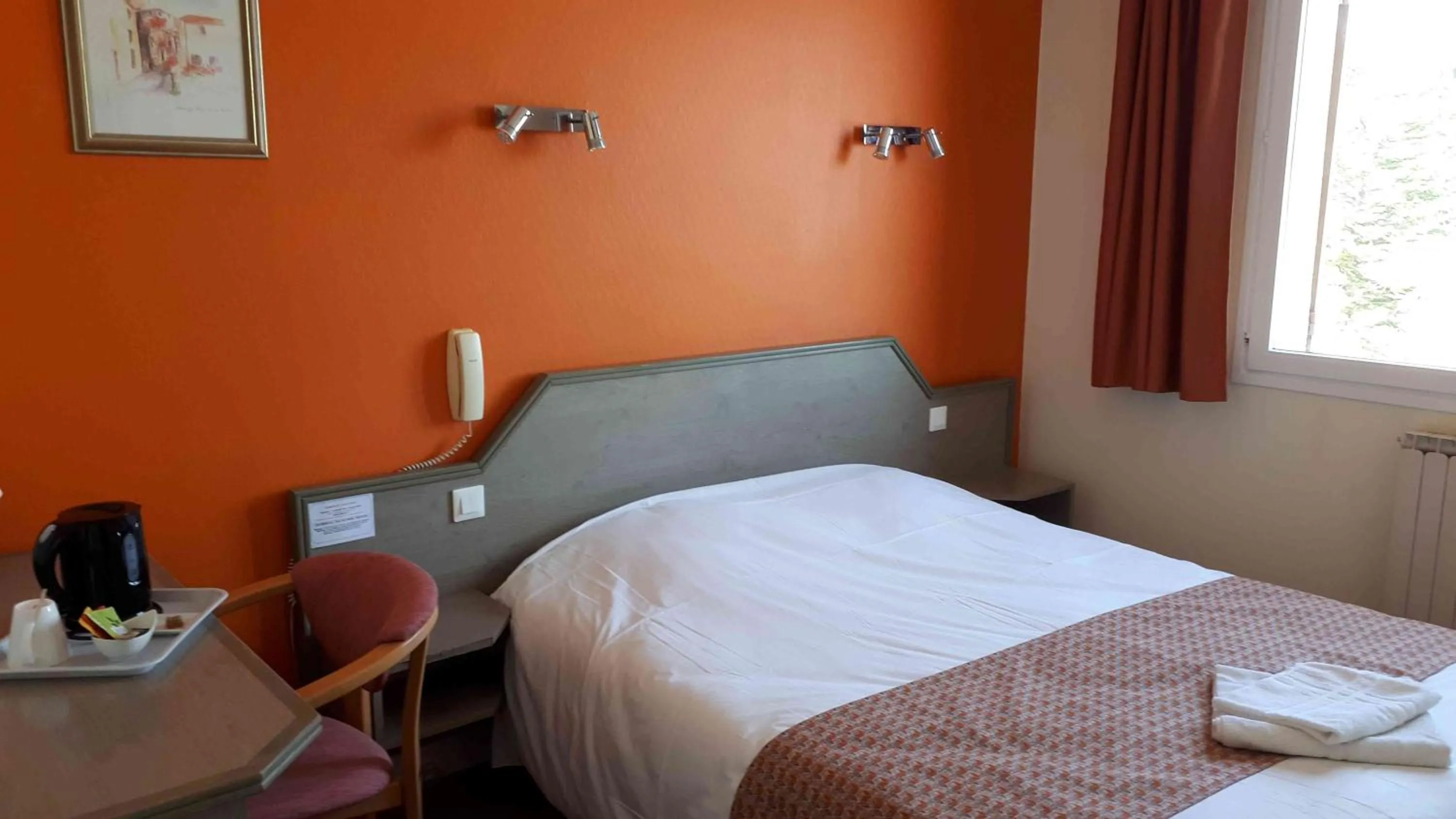 Double Room in Logis La Rose Des Vents