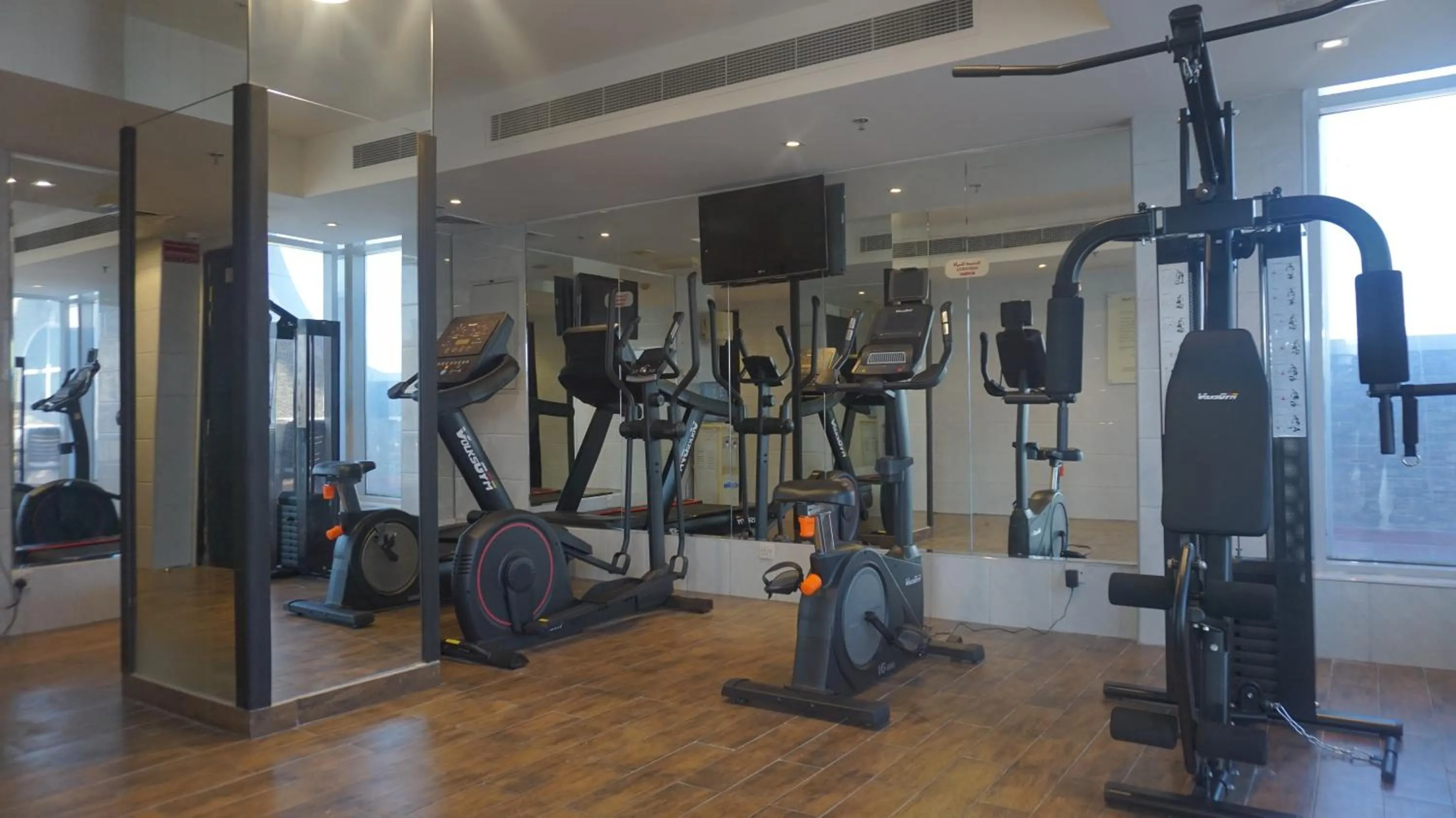 Fitness centre/facilities in Royal Grand Suite Hotel