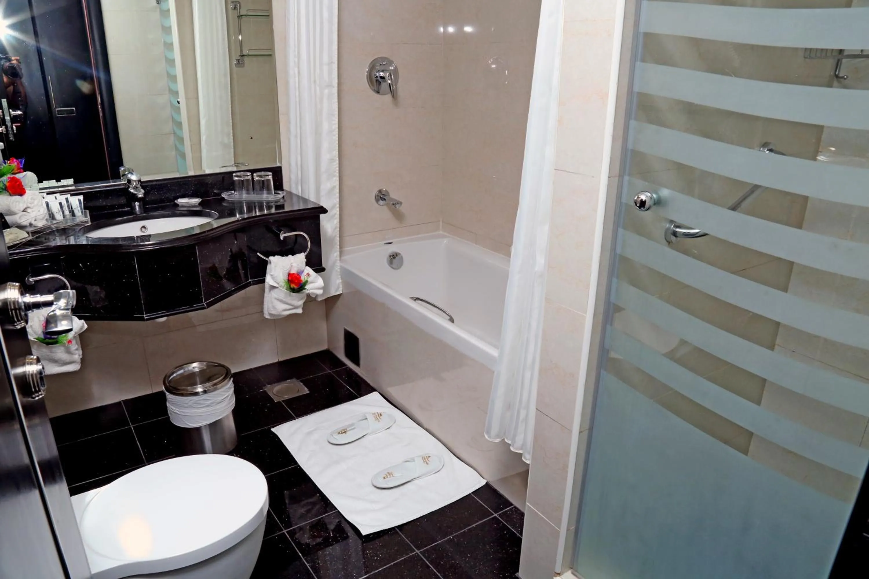 Bathroom in Royal Grand Suite Hotel