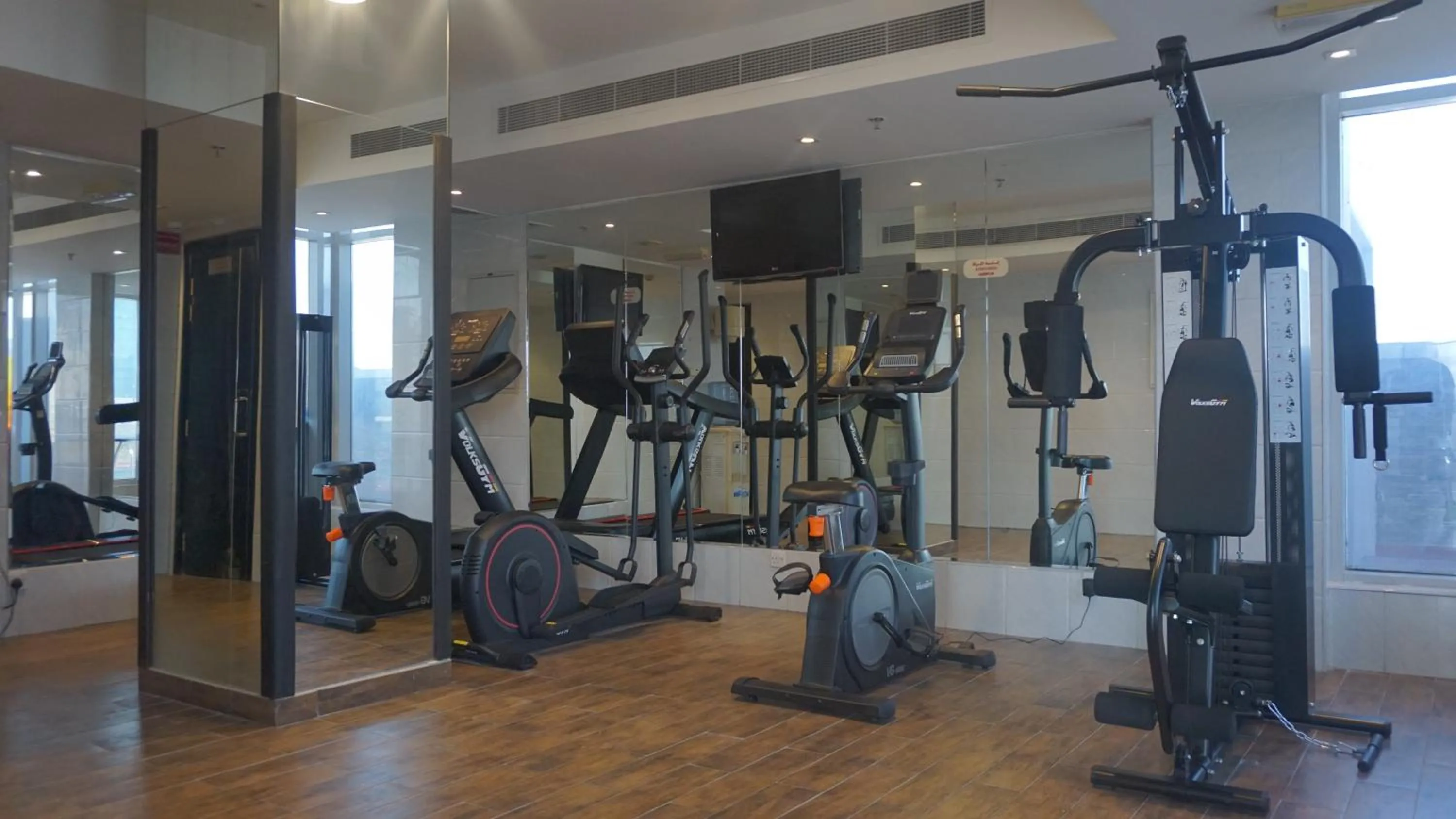 Fitness centre/facilities in Royal Grand Suite Hotel