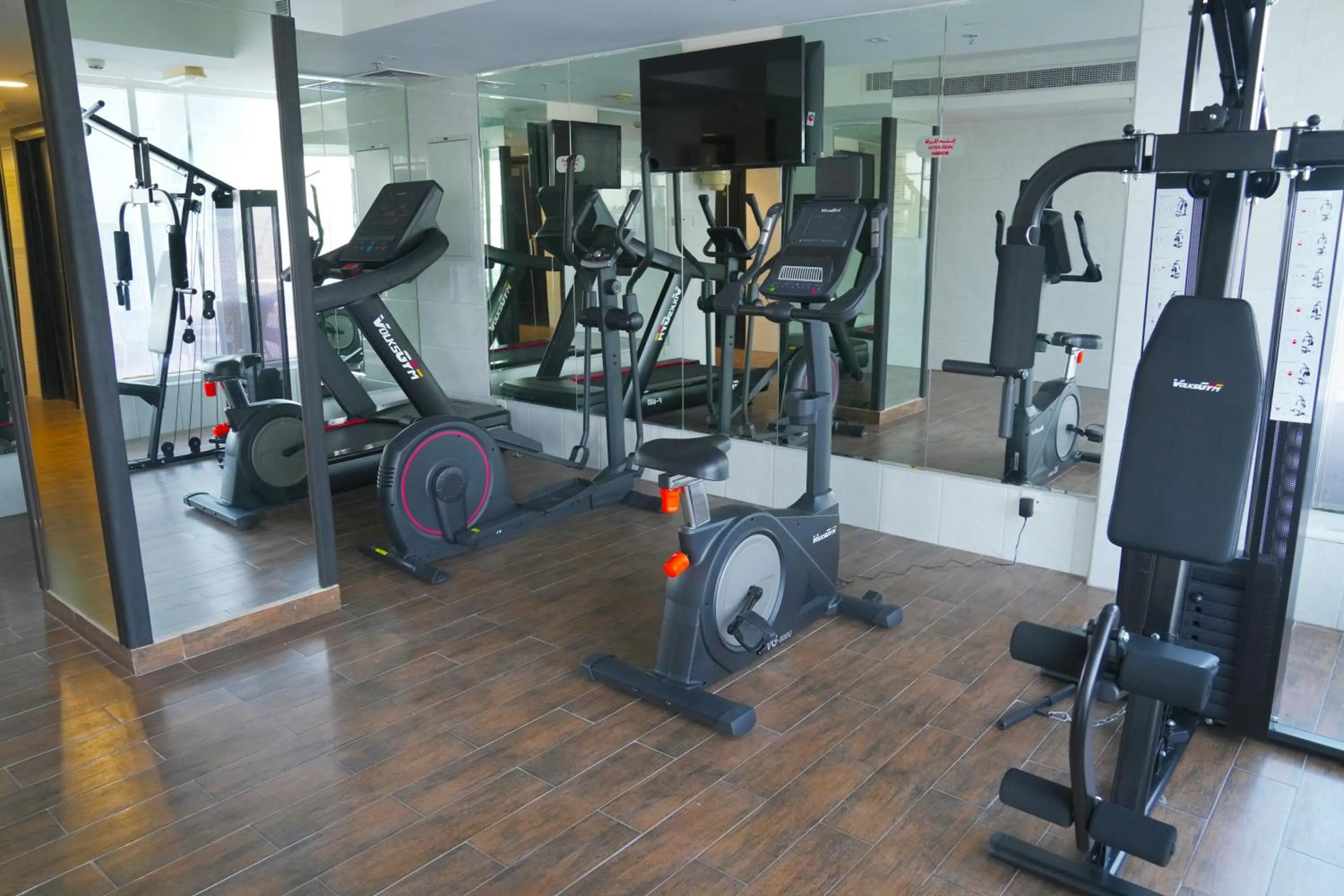 Fitness centre/facilities in Royal Grand Suite Hotel
