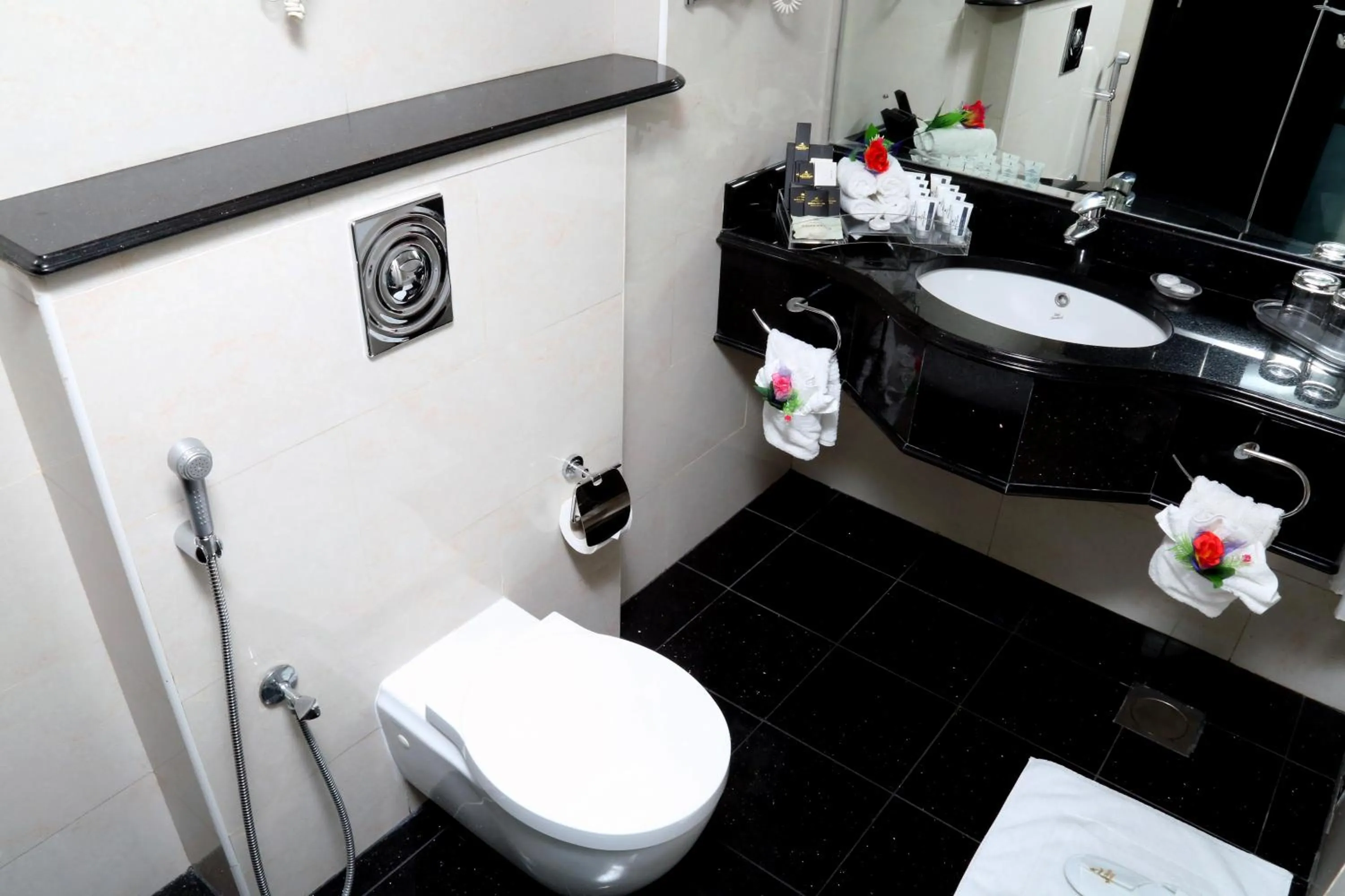 Bathroom in Royal Grand Suite Hotel