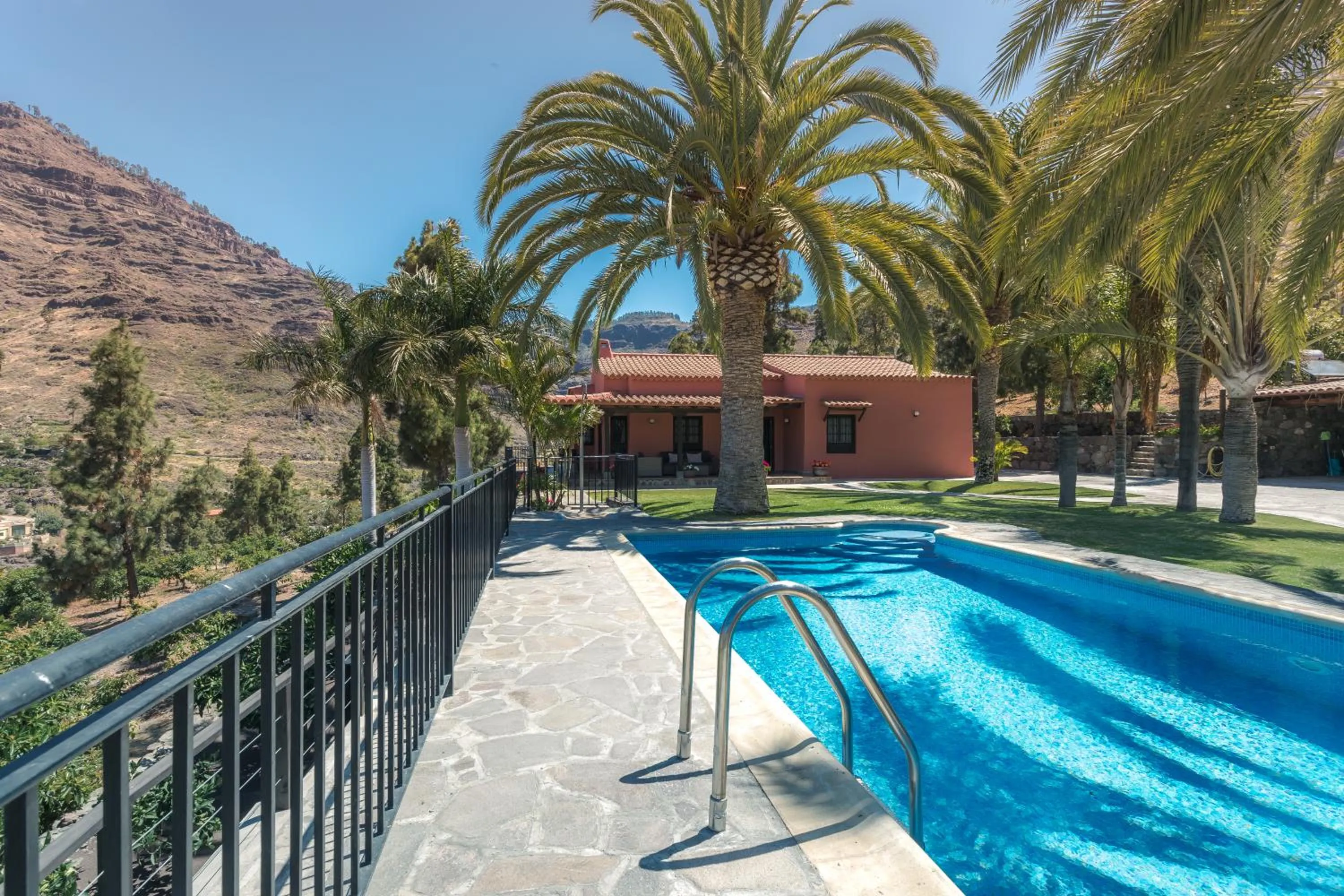 Property building in Finca Horno de la Teja