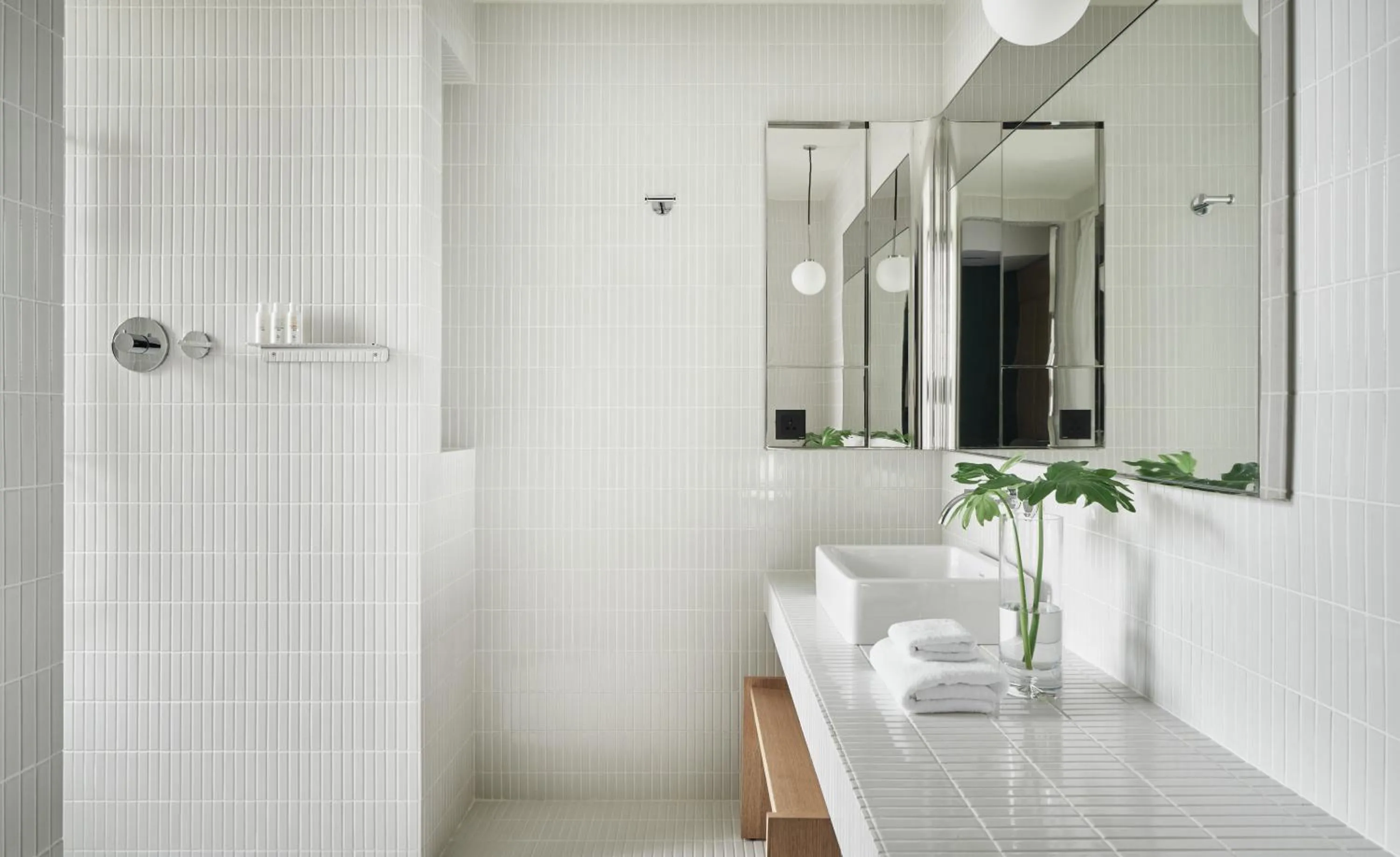 Shower in Kimpton Da An Taipei- an IHG Hotel