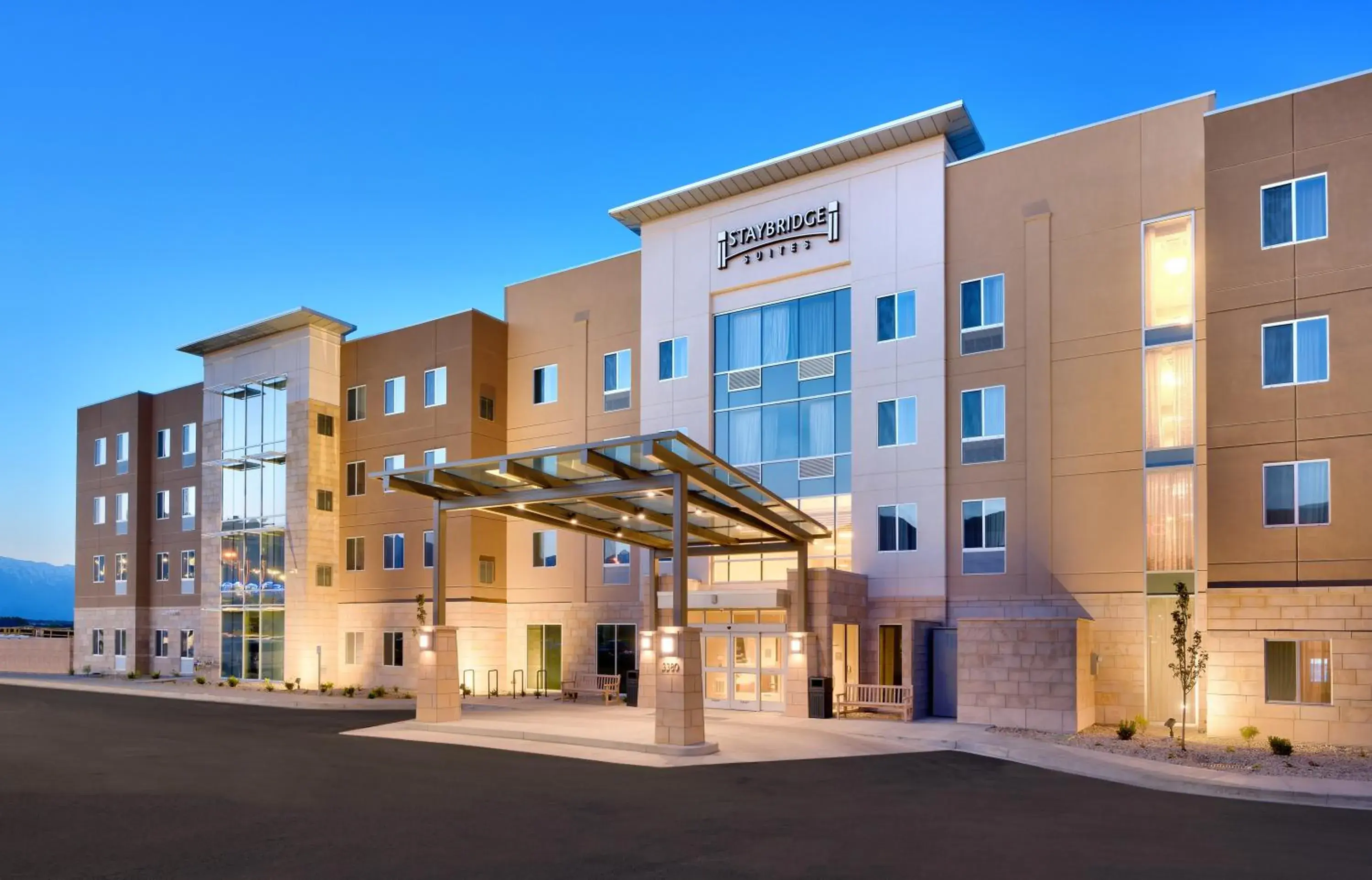 Property building in Staybridge Suites - Lehi - Traverse Ridge Center by IHG Property building in Staybridge Suites - Lehi - Traverse Ridge Center by IHG