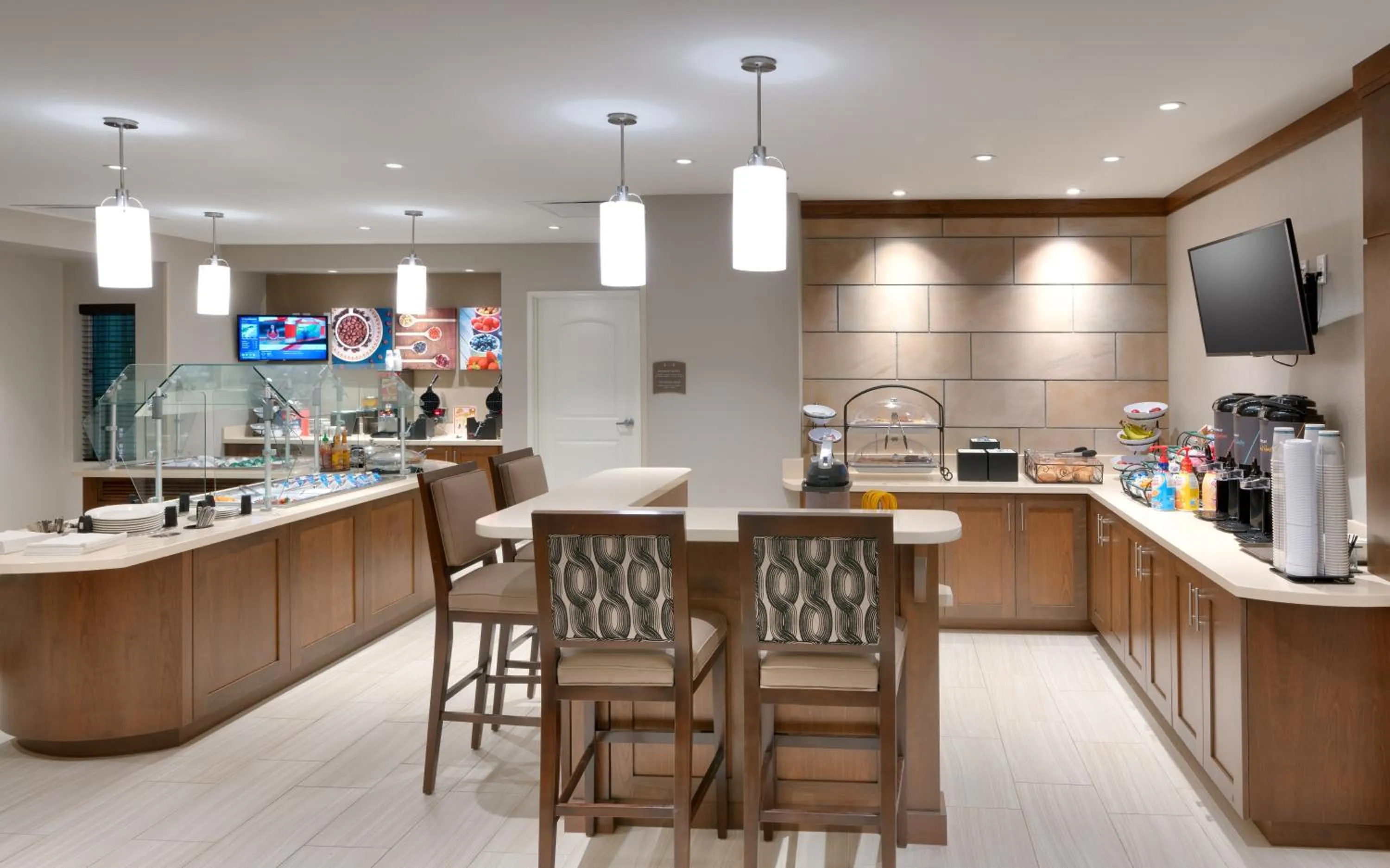 Restaurant/places to eat in Staybridge Suites - Lehi - Traverse Ridge Center by IHG