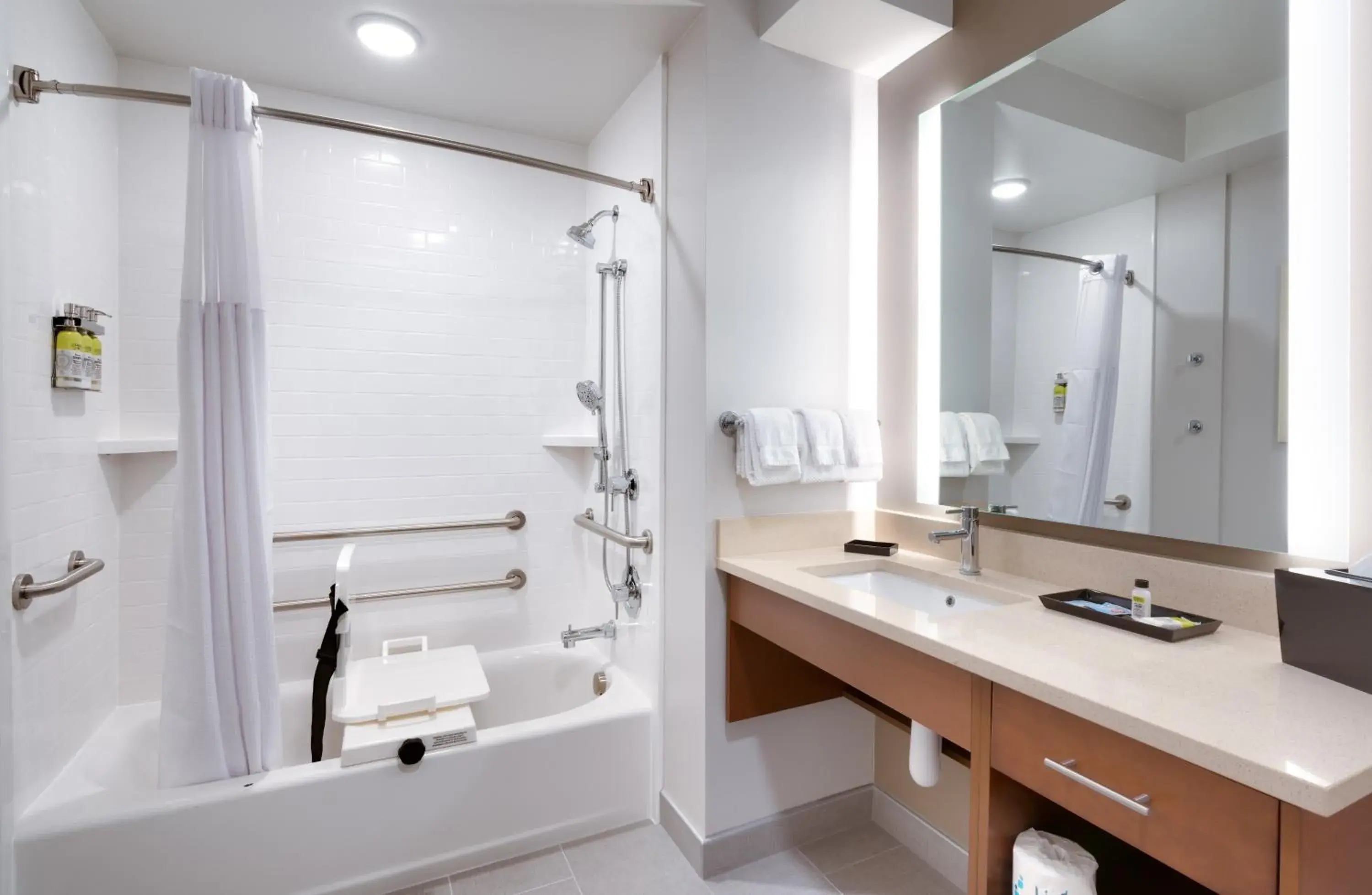 Photo of the whole room in Staybridge Suites - Lehi - Traverse Ridge Center by IHG Photo of the whole room in Staybridge Suites - Lehi - Traverse Ridge Center by IHG