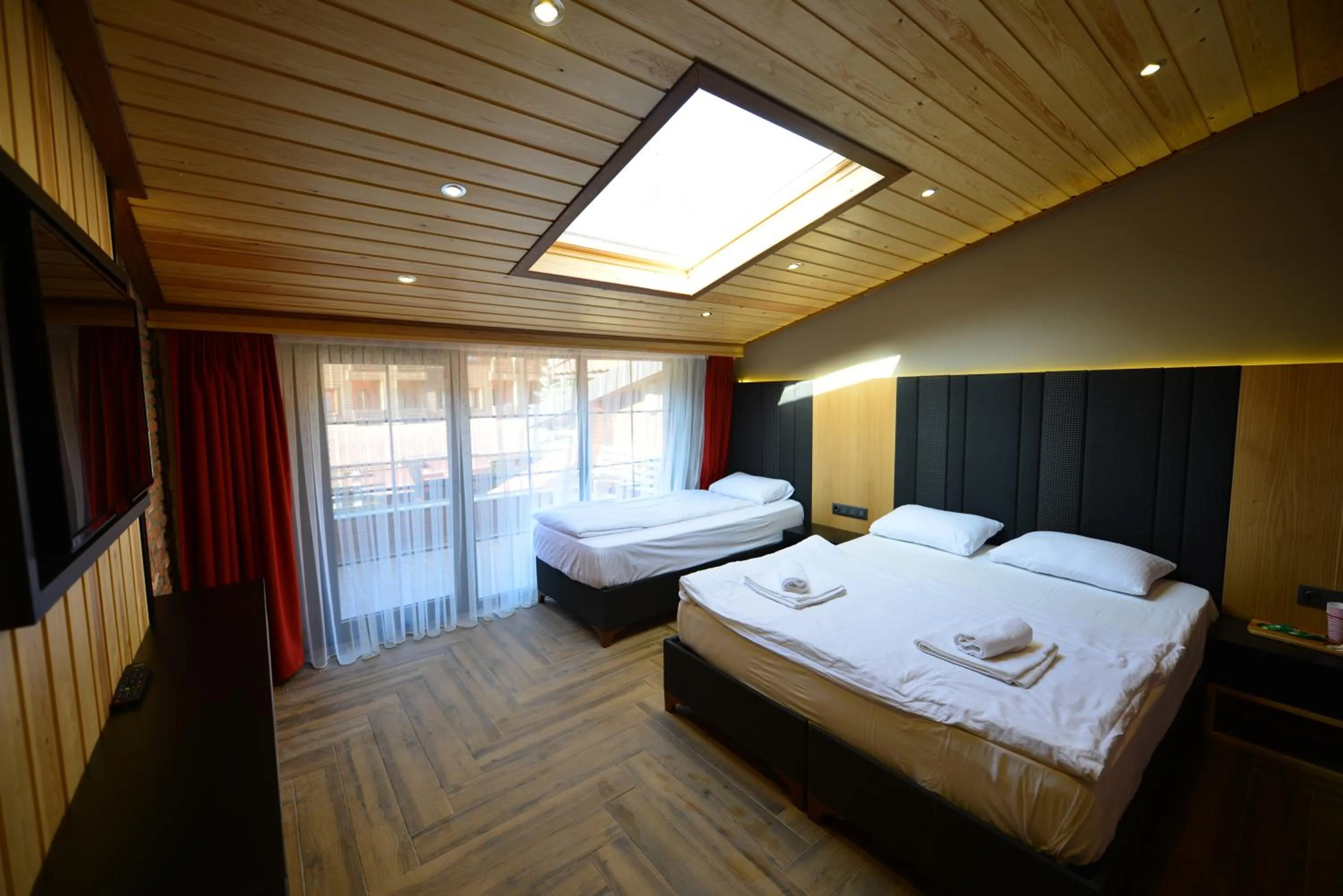 Bed in Inanlar Deluxe Hotel & Bungalow