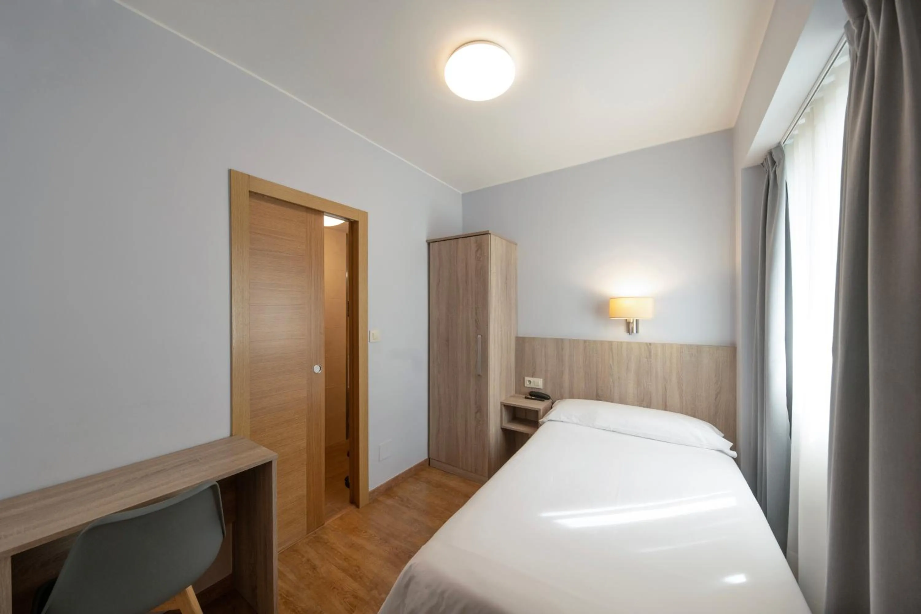 Photo of the whole room, Bed in Hotel Pantón