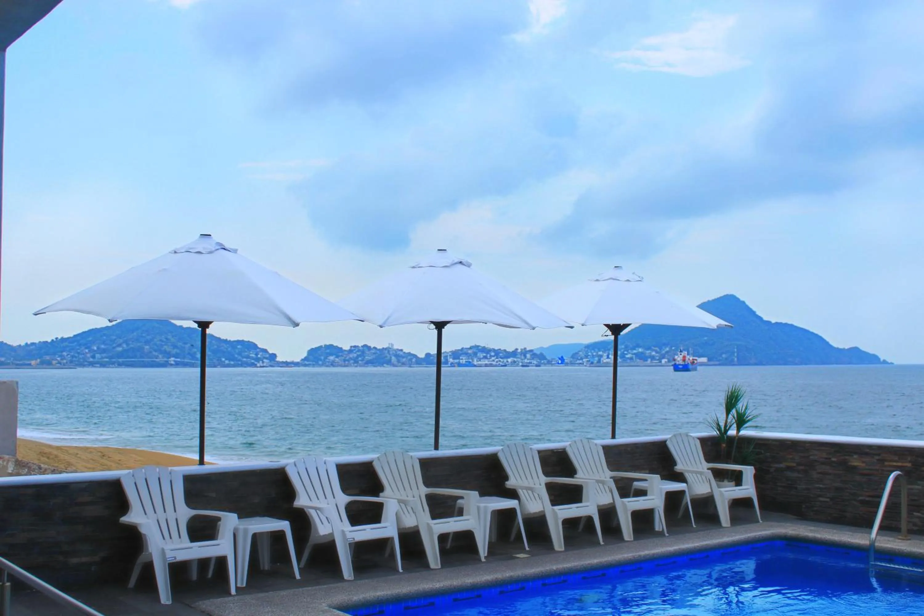 Swimming pool in Hotel Star