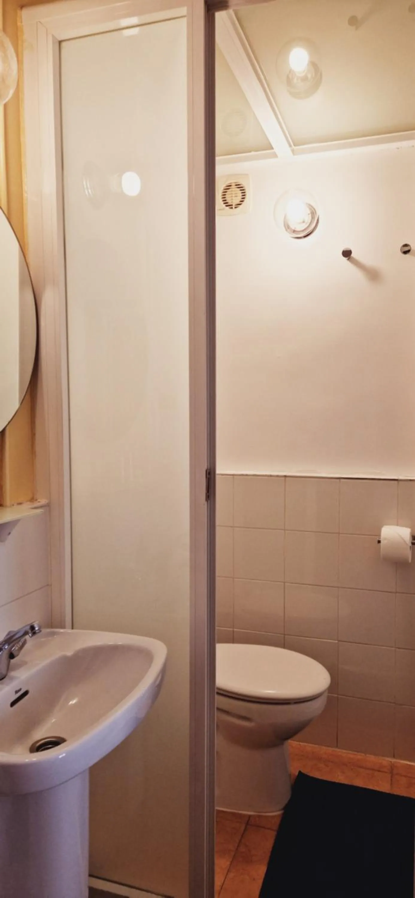 Shower in Casa de Huespedes Dolce Vita
