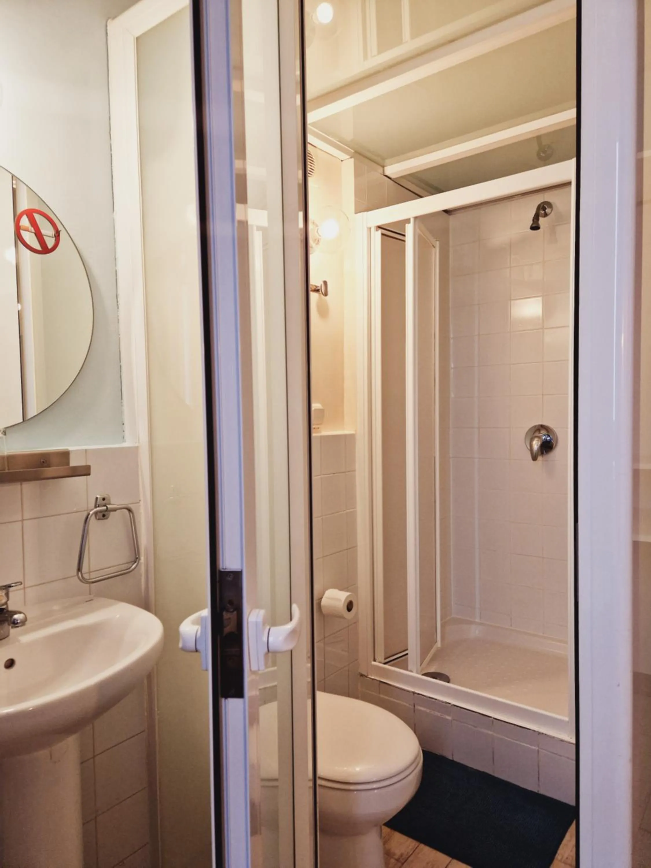 Shower in Casa de Huespedes Dolce Vita