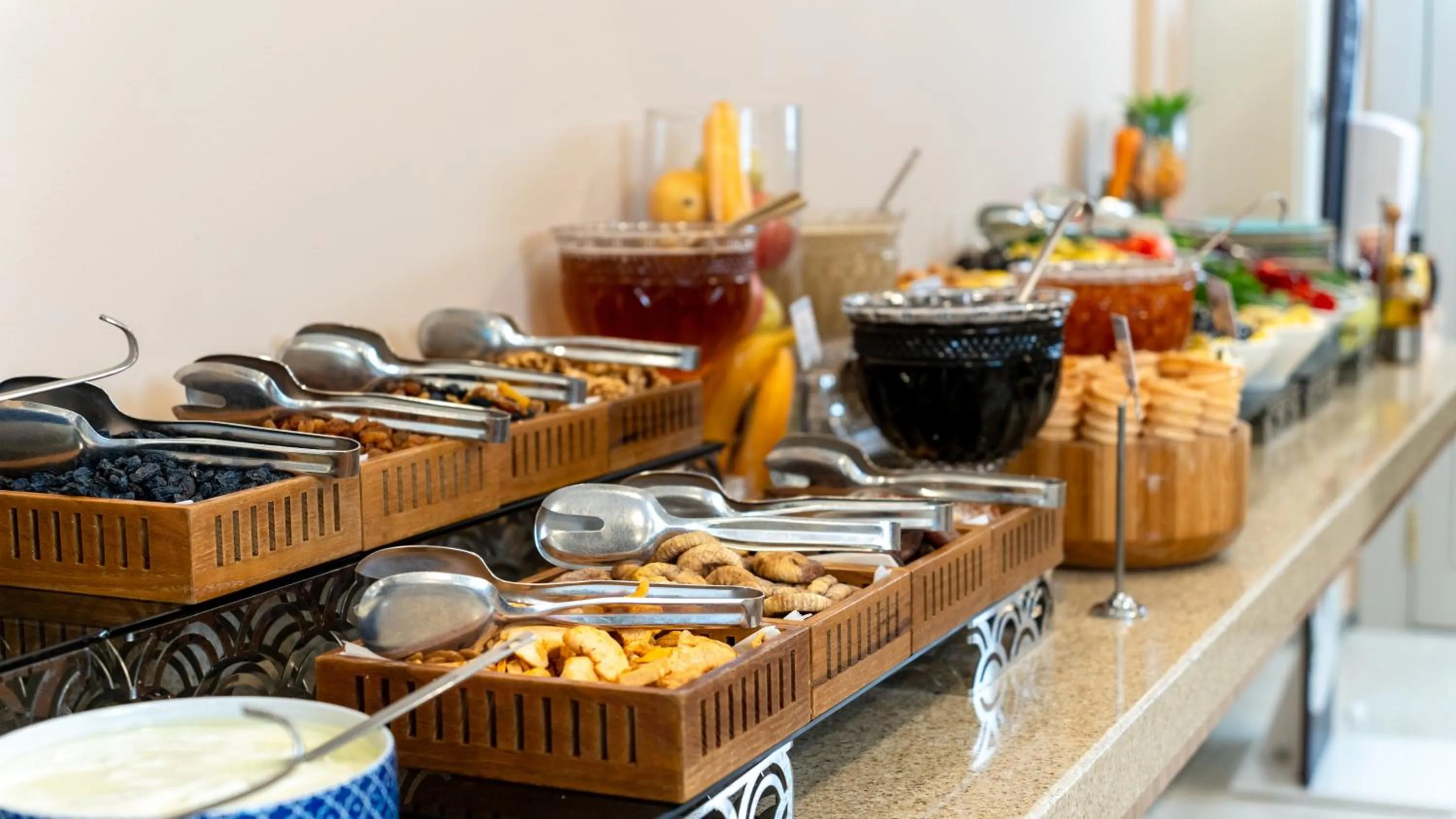 Buffet breakfast in Tuzla Garden Hotel & Spa