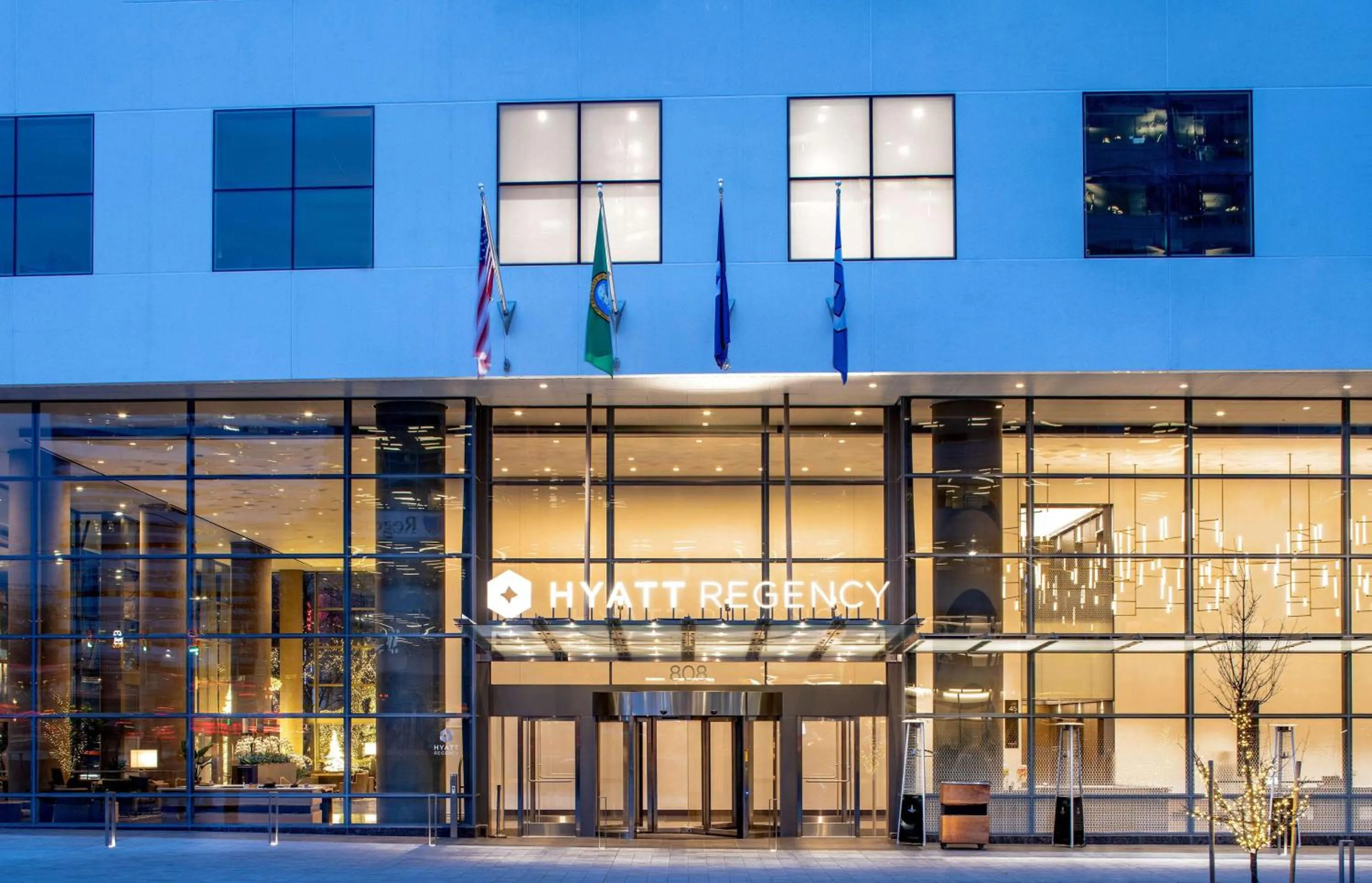 Property building in Hyatt Regency Seattle