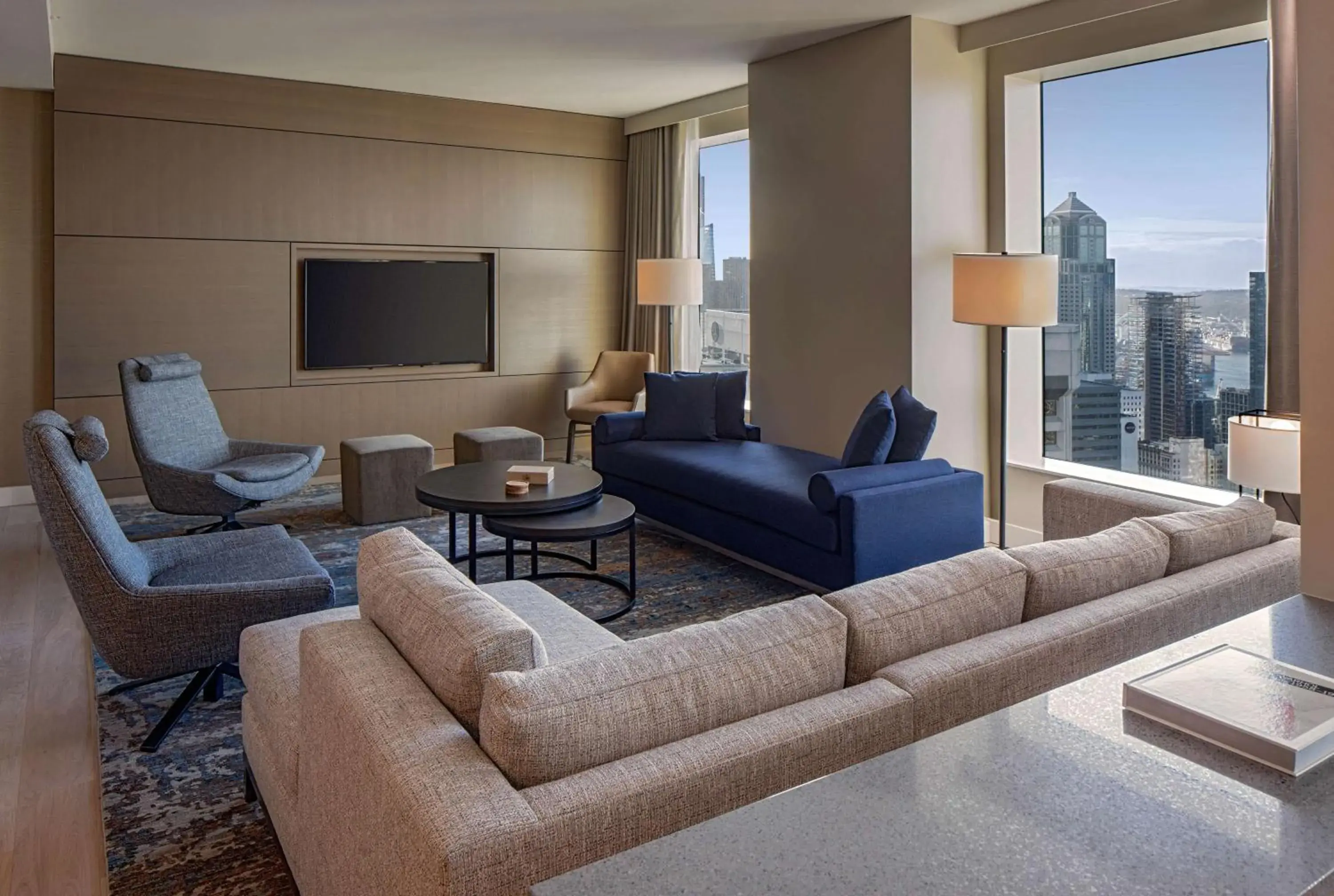 Photo of the whole room in Hyatt Regency Seattle Photo of the whole room in Hyatt Regency Seattle