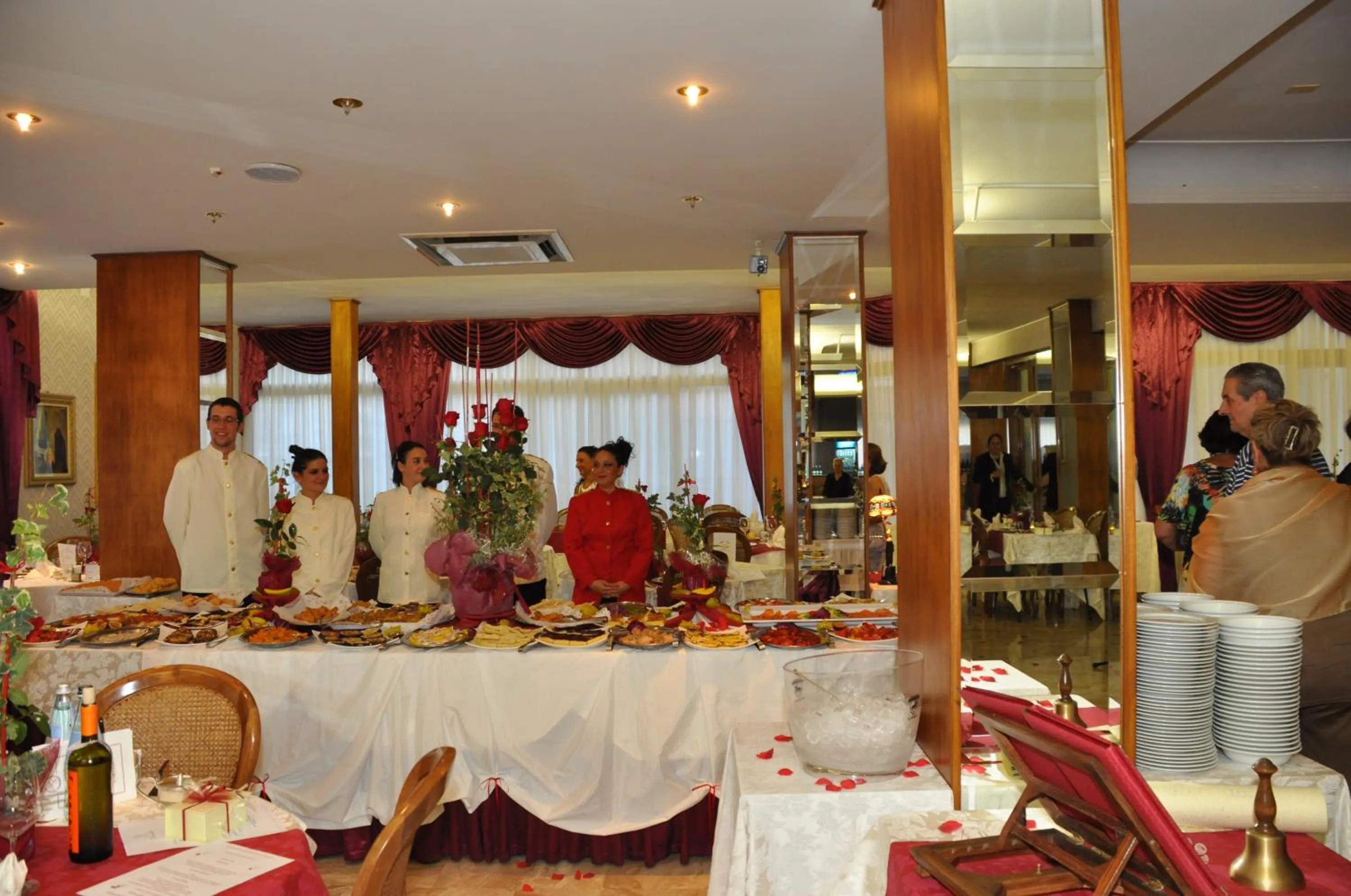 Restaurant/places to eat in Hotel Gioiella Depandance