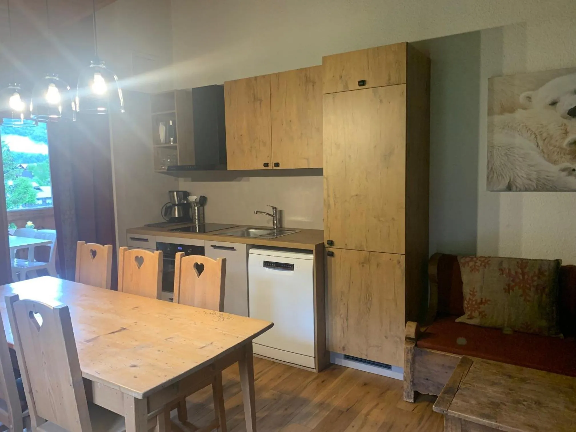 Kitchen or kitchenette in Residence Hôtelière La Renardiere