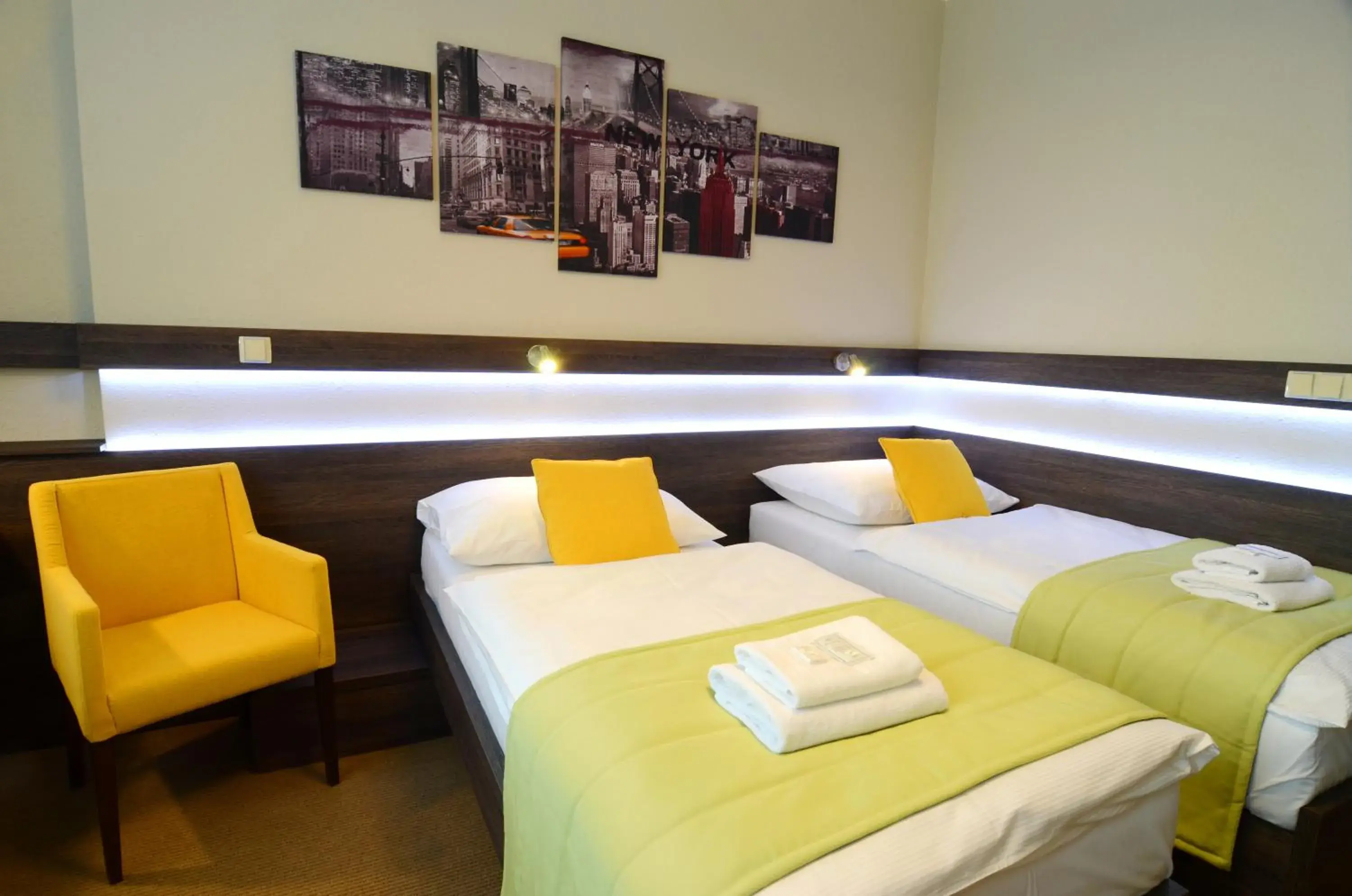 Twin Room in Hotel Uno Twin Room in Hotel Uno