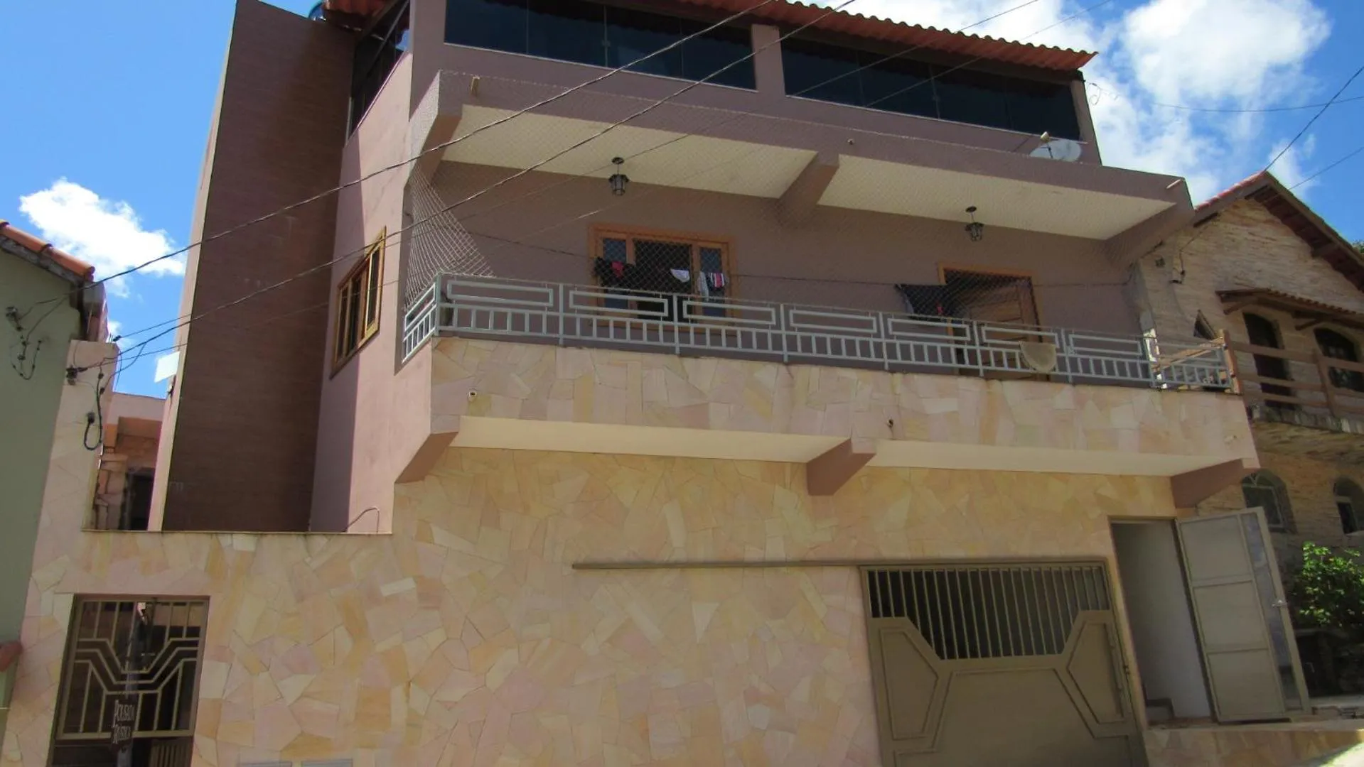 Property building in Pousada Rústica