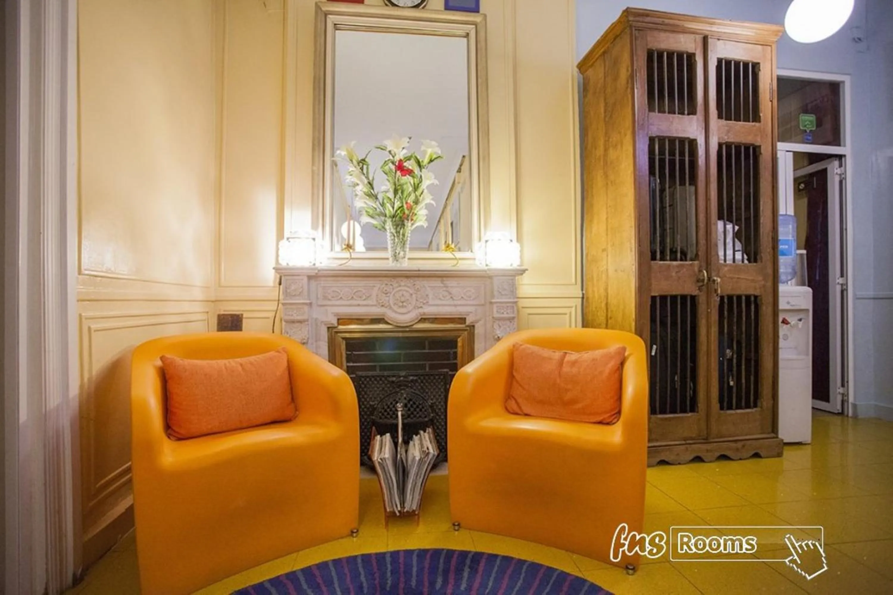 Lobby or reception in Hostal La Fontana