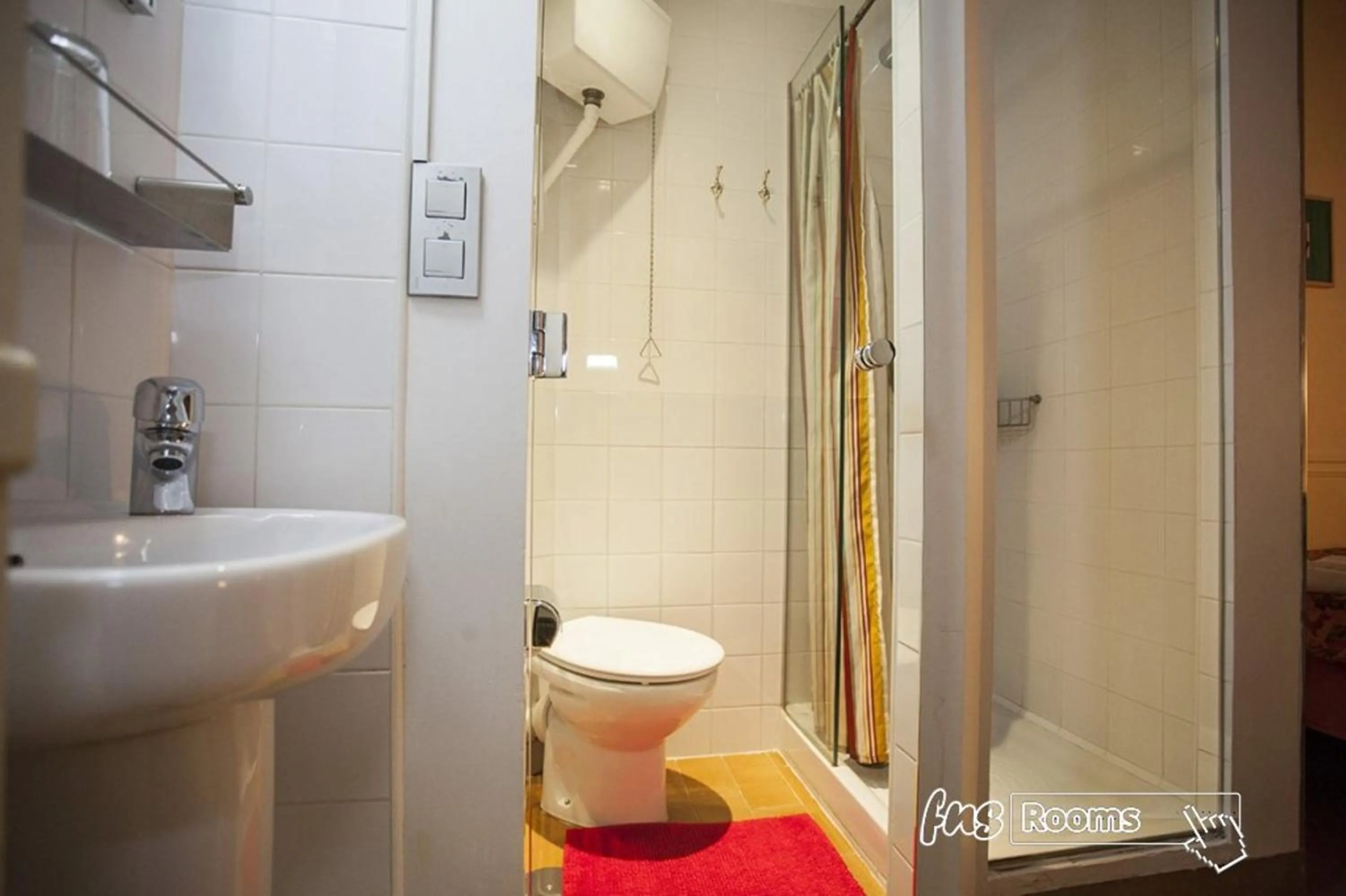 Bathroom in Hostal La Fontana