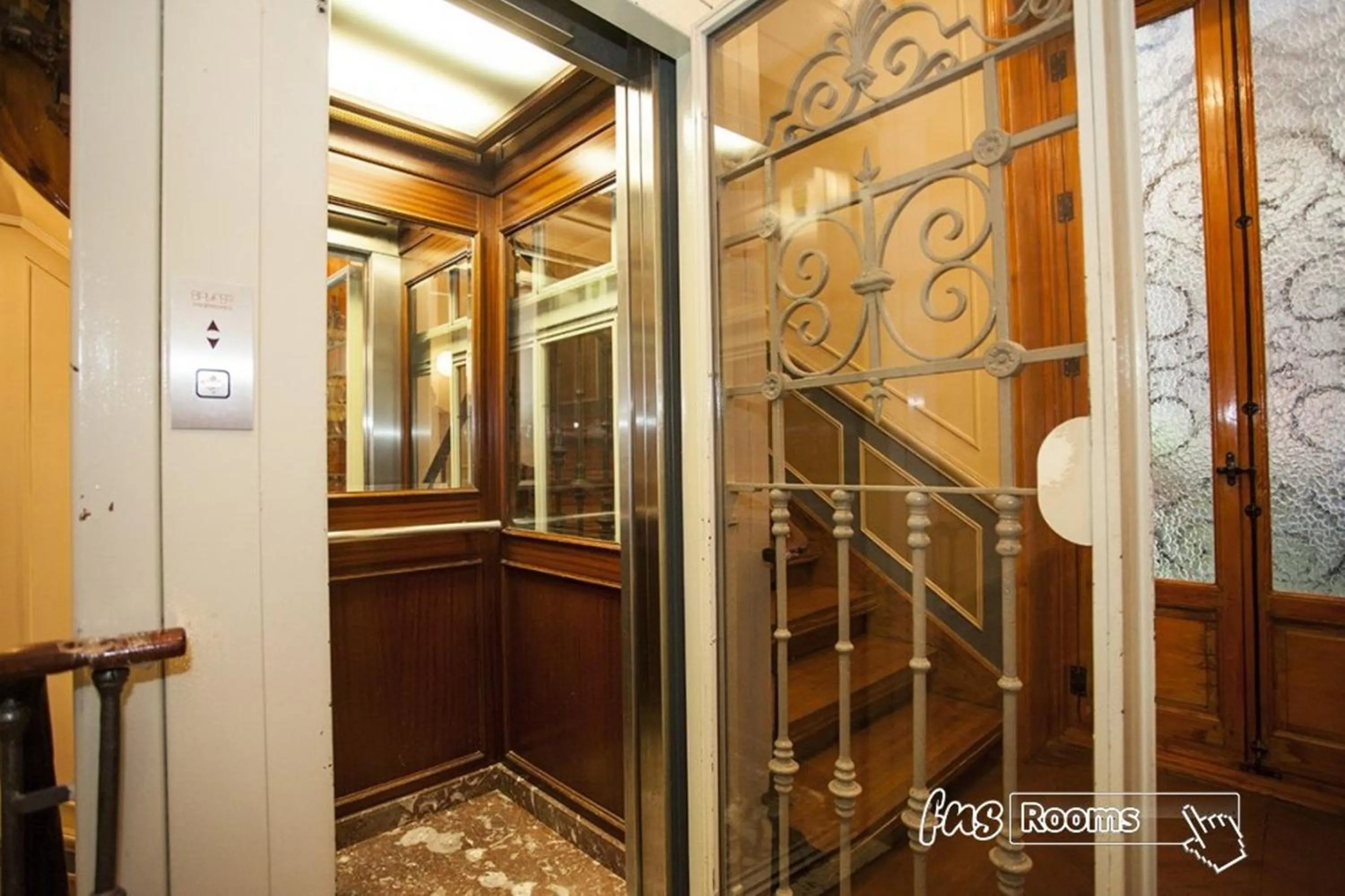 Facade/entrance in Hostal La Fontana