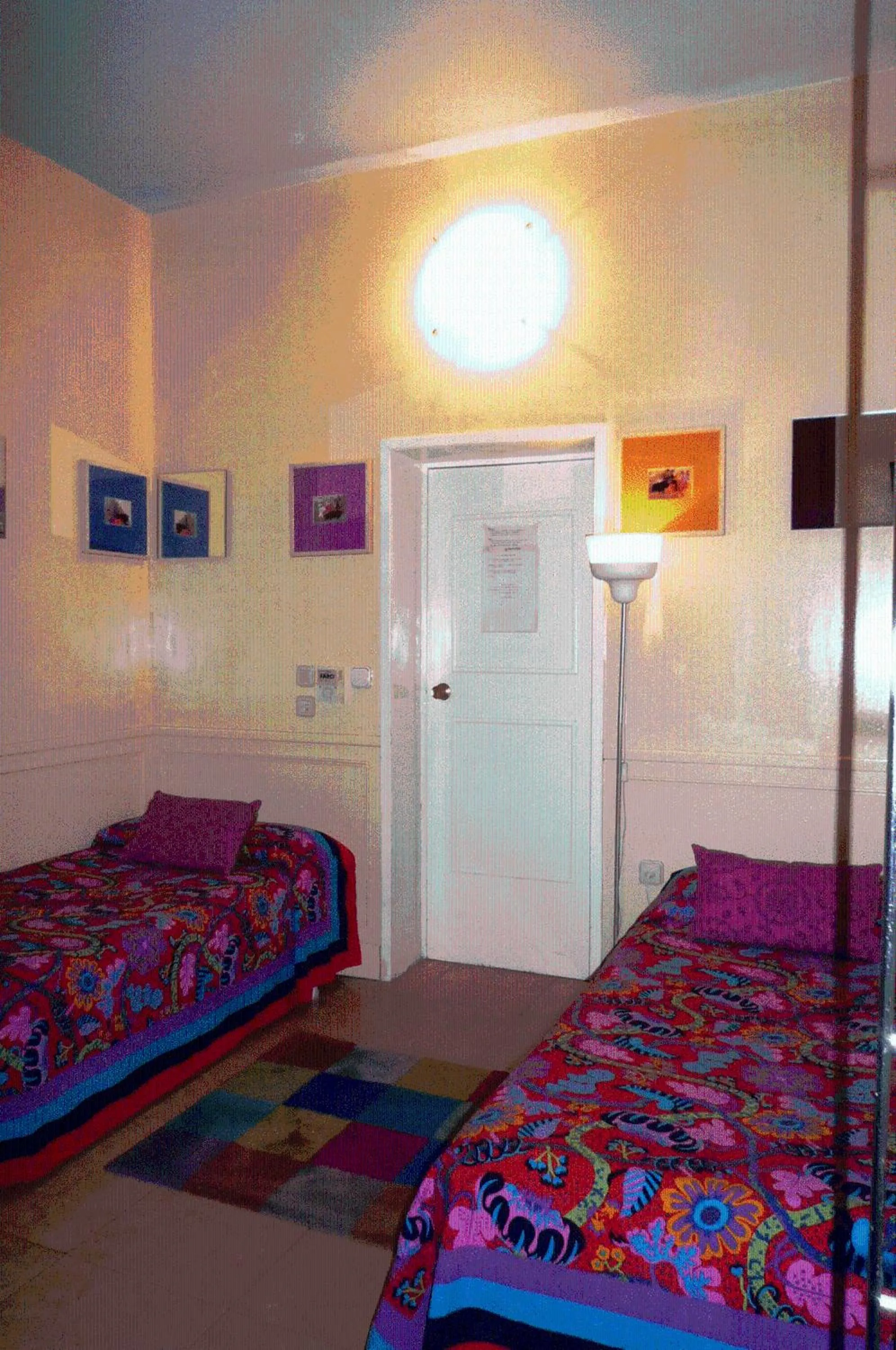 Photo of the whole room, Bed in Hostal La Fontana