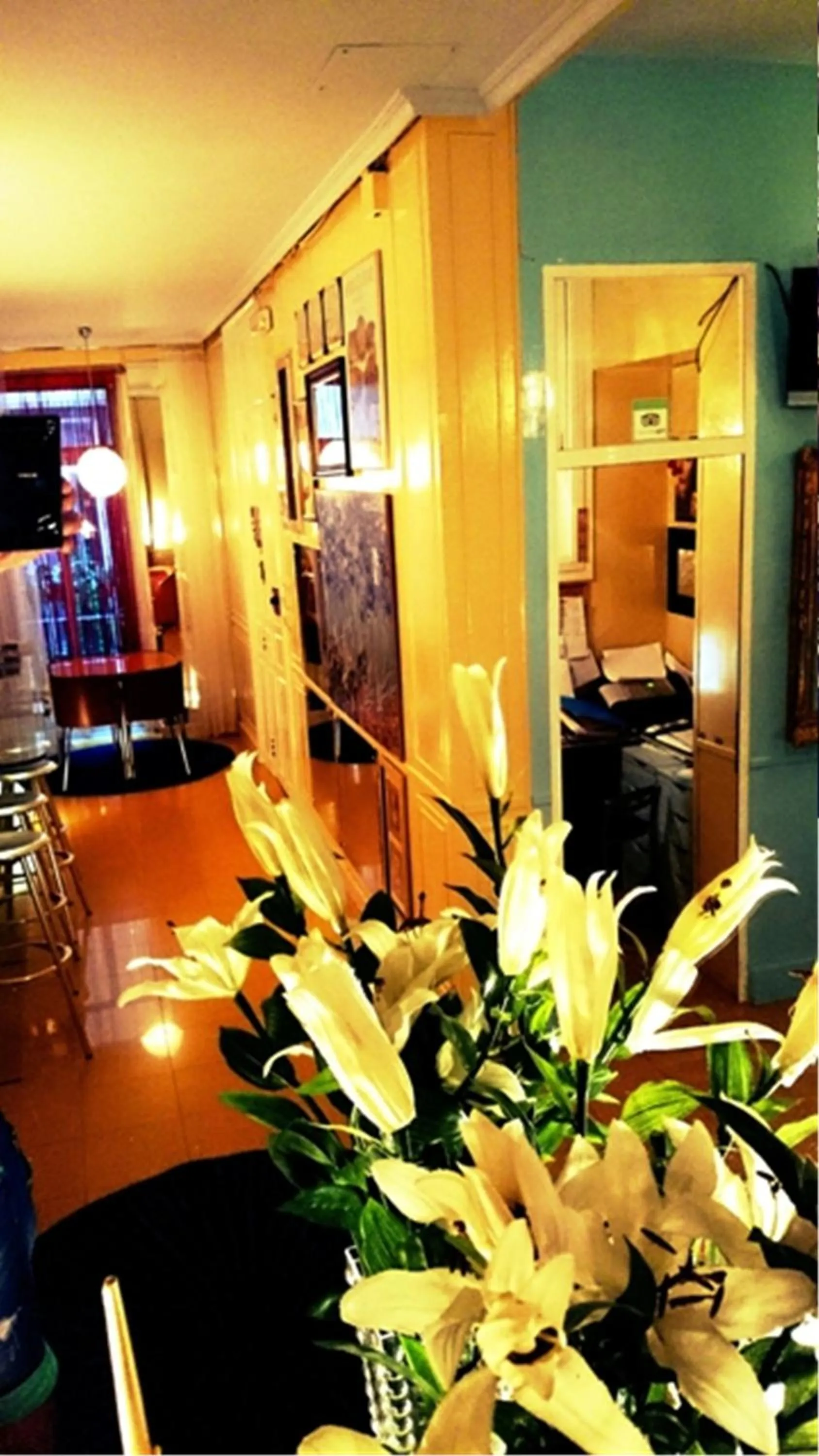 Lobby or reception in Hostal La Fontana