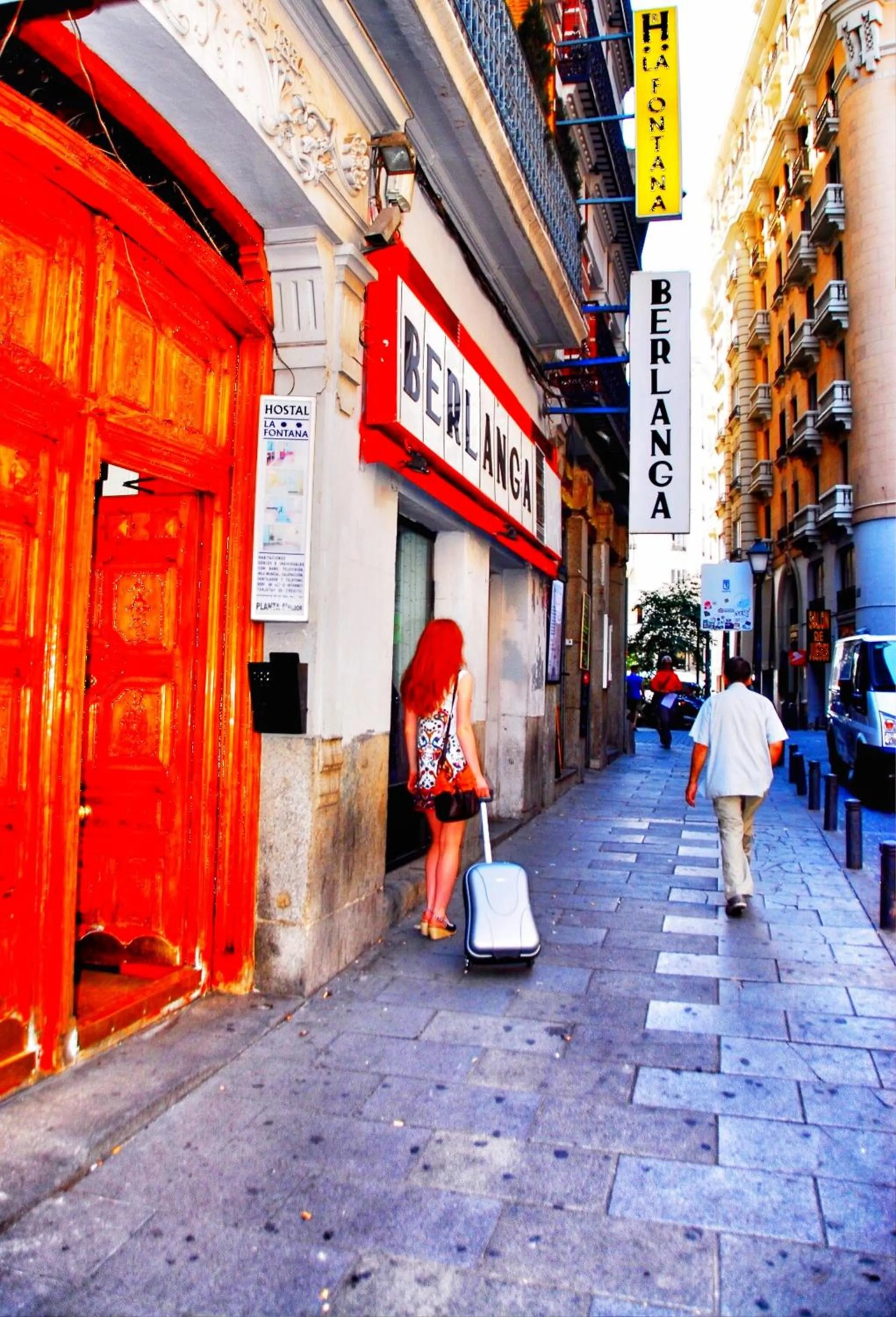 Facade/entrance in Hostal La Fontana
