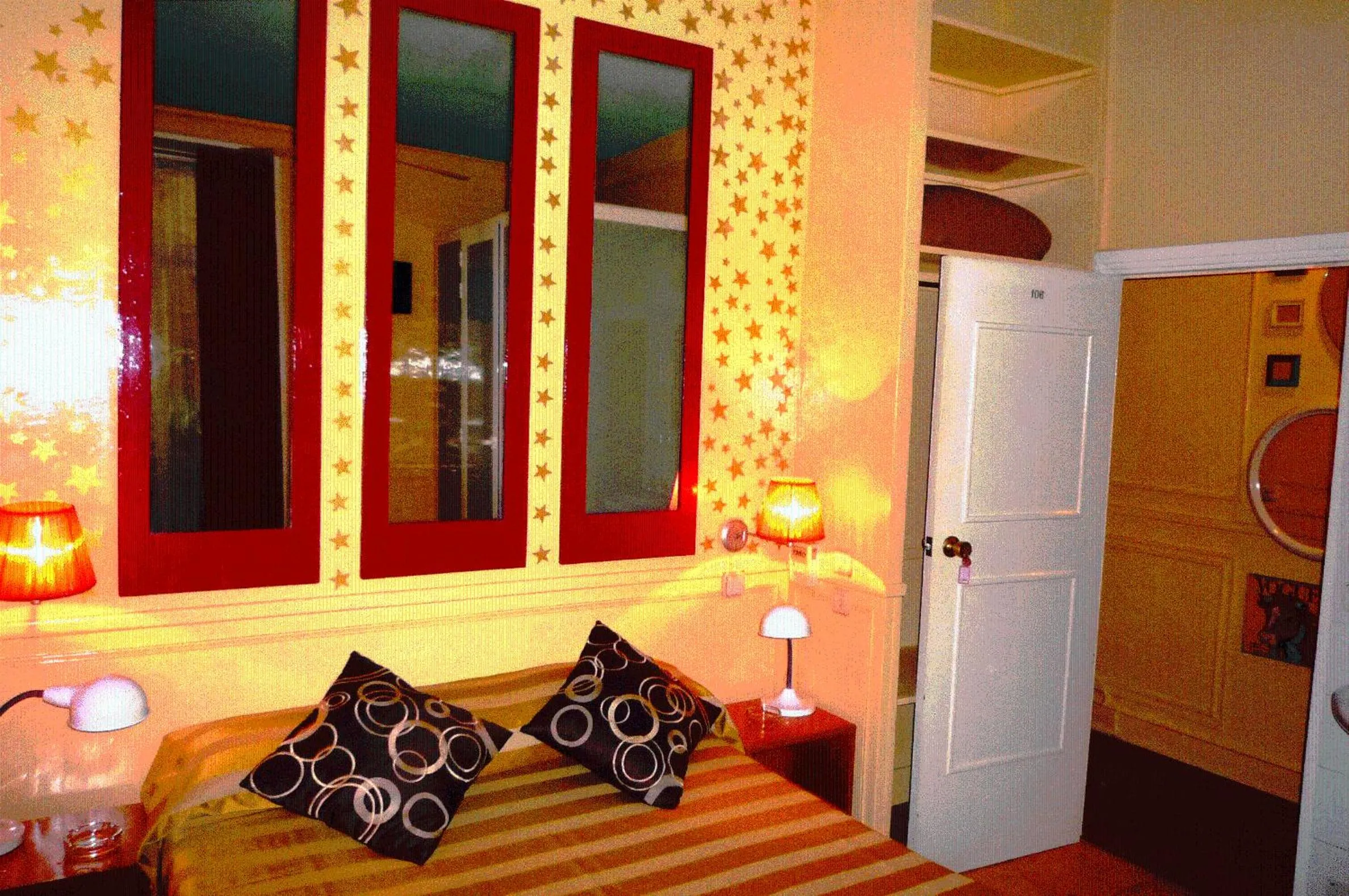 Bed in Hostal La Fontana