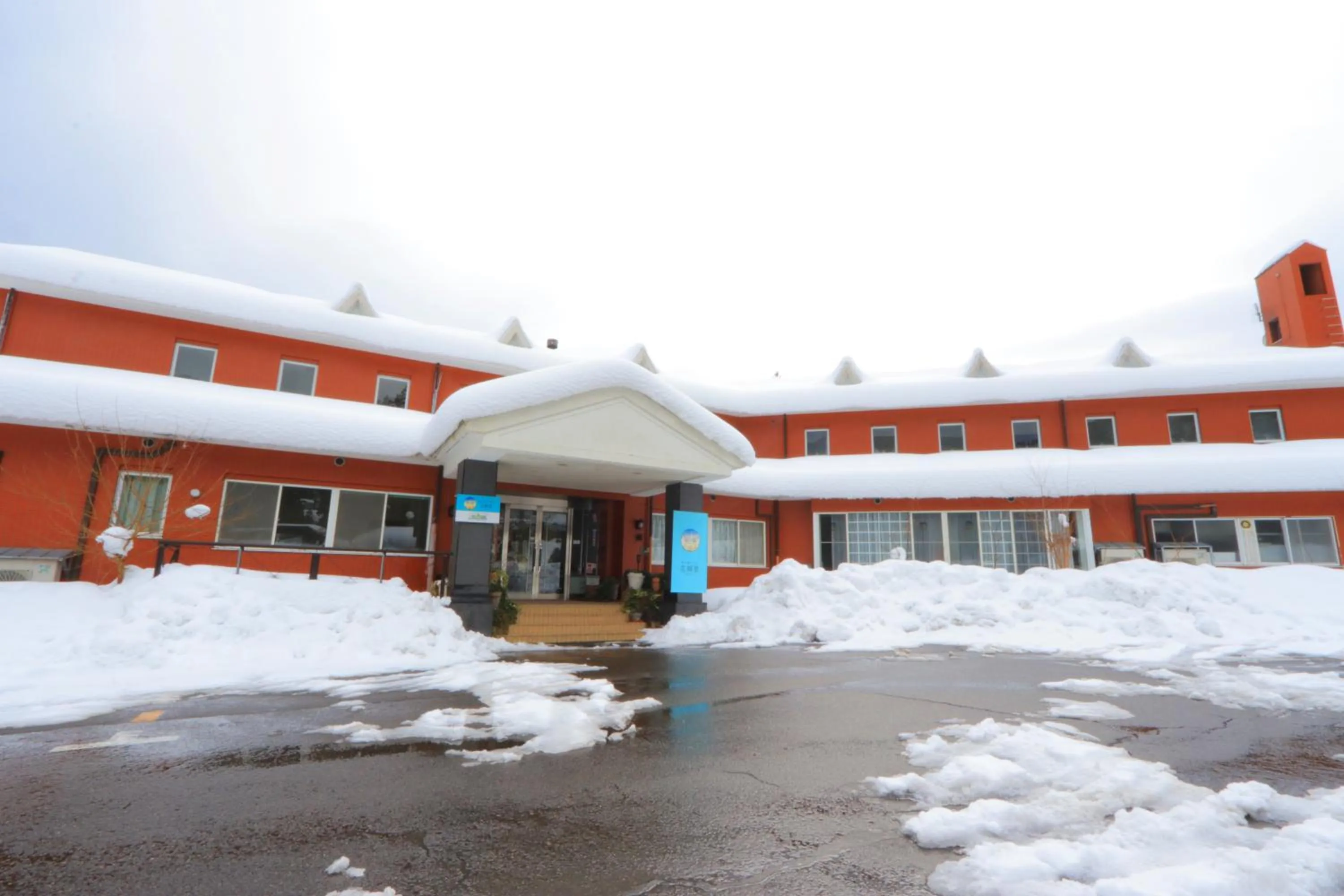 Property building in Sora no Mori Hotel Hanagori