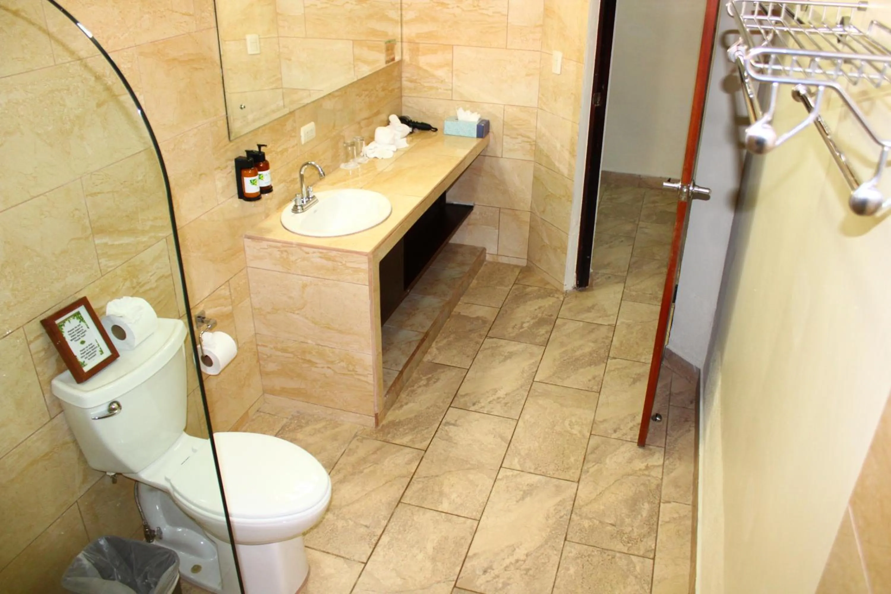 Bathroom in La Foresta Nature Resort