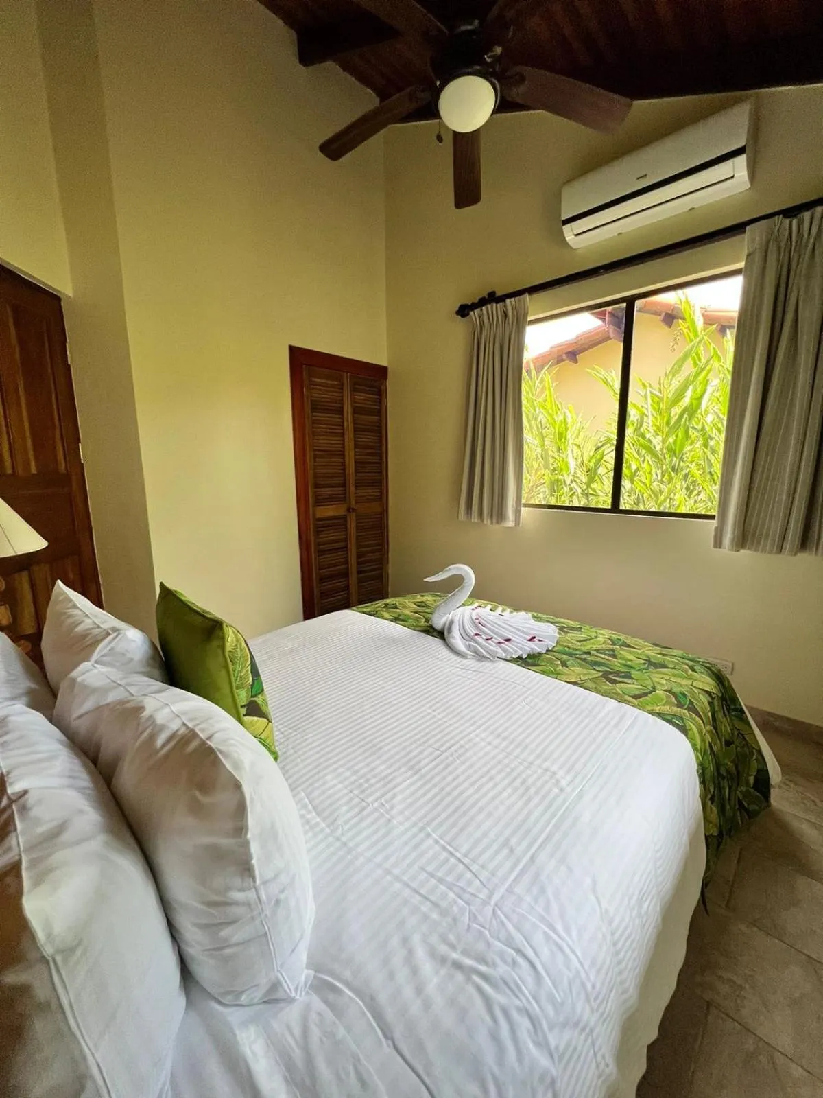 Bedroom, Bed in La Foresta Nature Resort