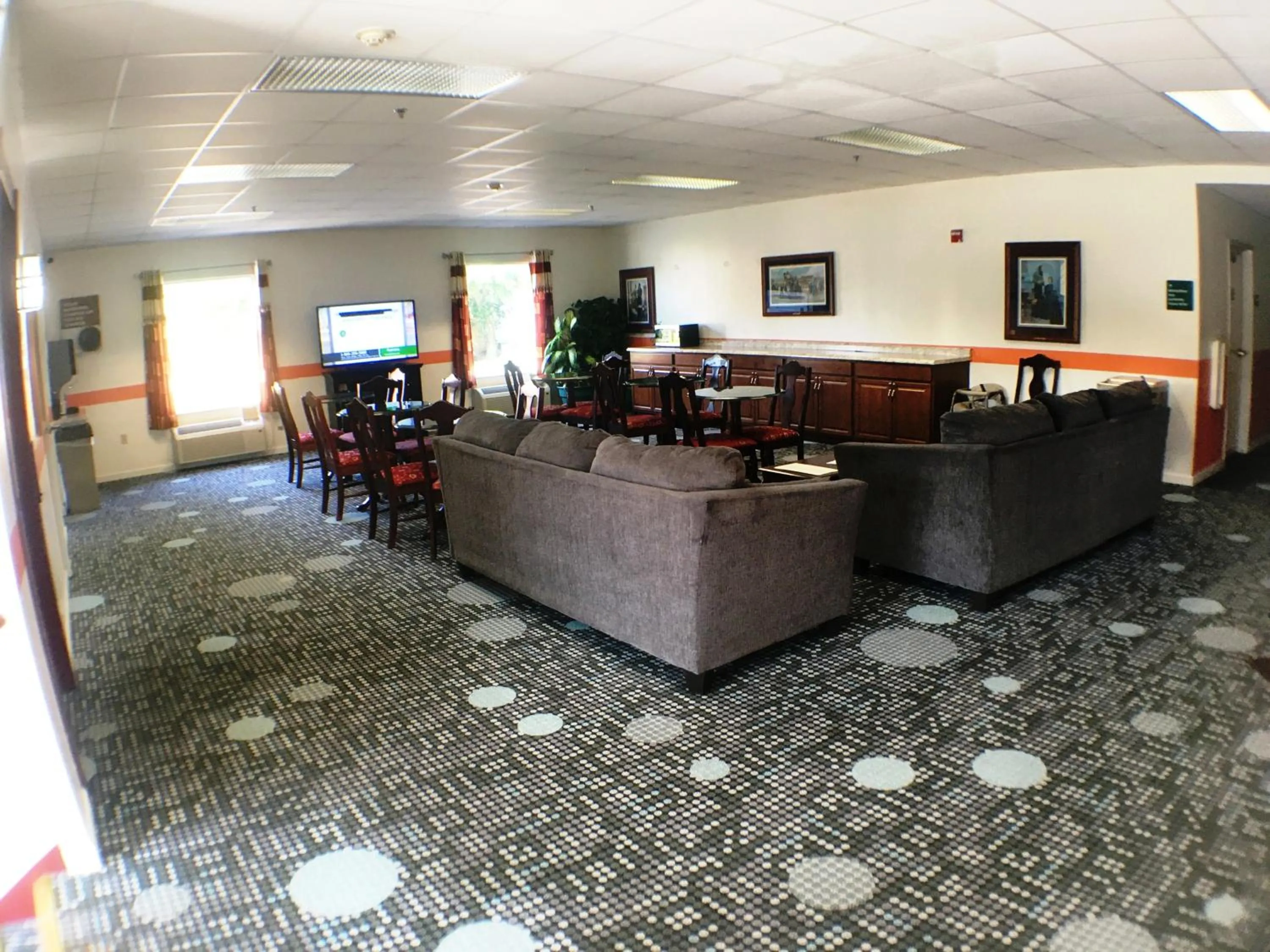 President Inn & Suites