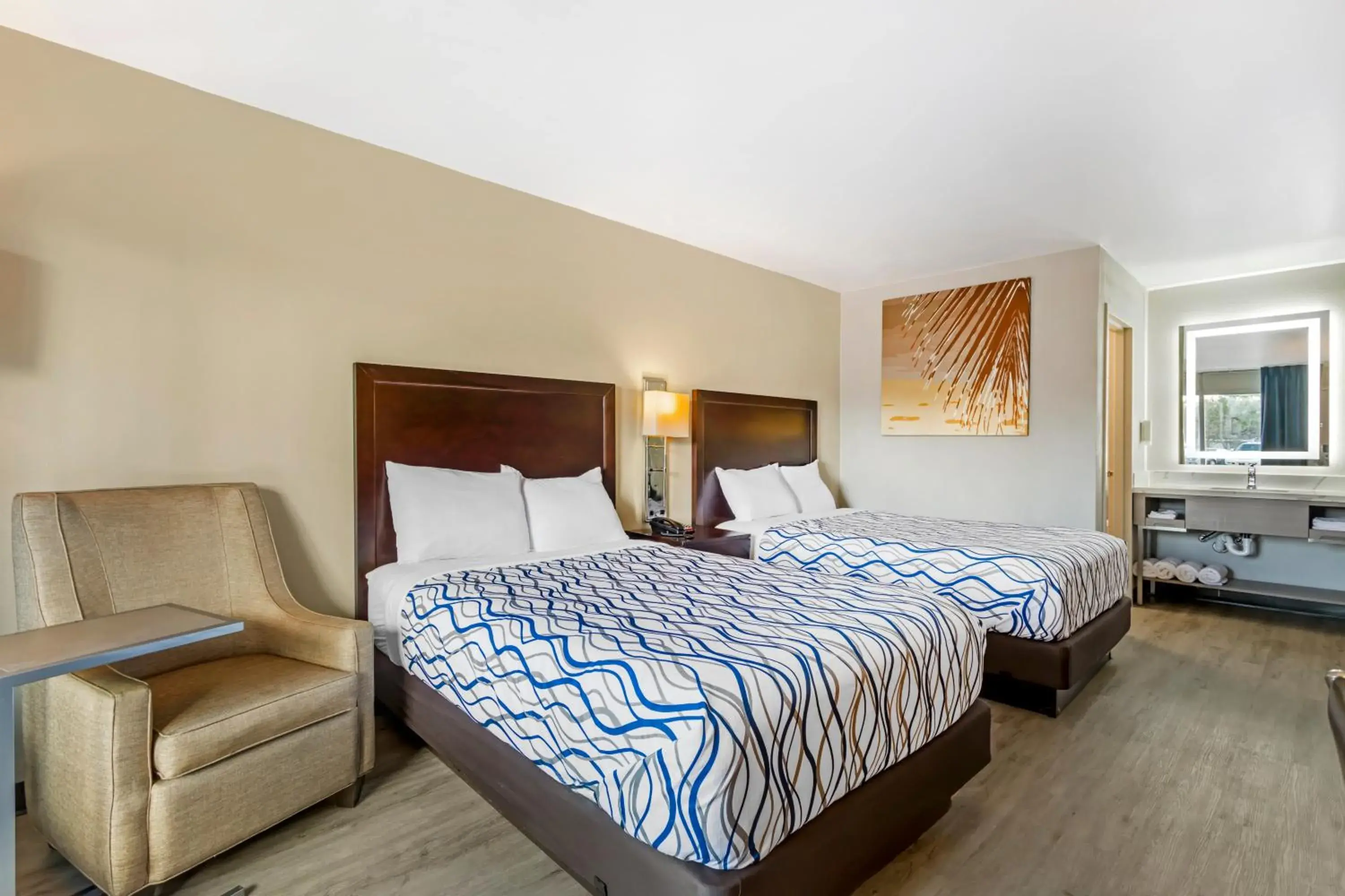 Bedroom, Bed in Rodeway Inn Orange Park - Jacksonville near Naval Air Station Bedroom, Bed in Rodeway Inn Orange Park - Jacksonville near Naval Air Station