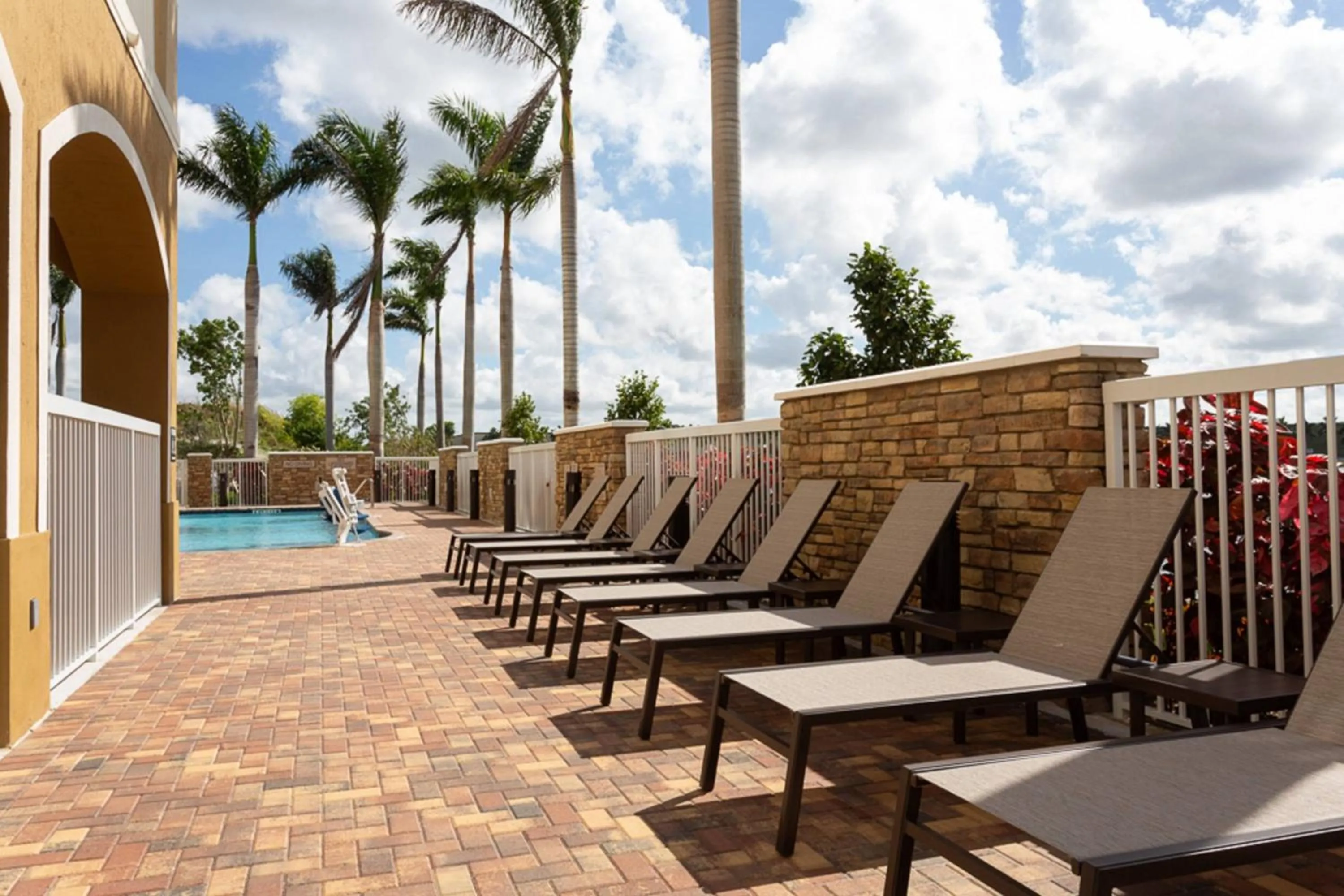 Lounge or bar in SpringHill Suites by Marriott Fort Lauderdale Miramar