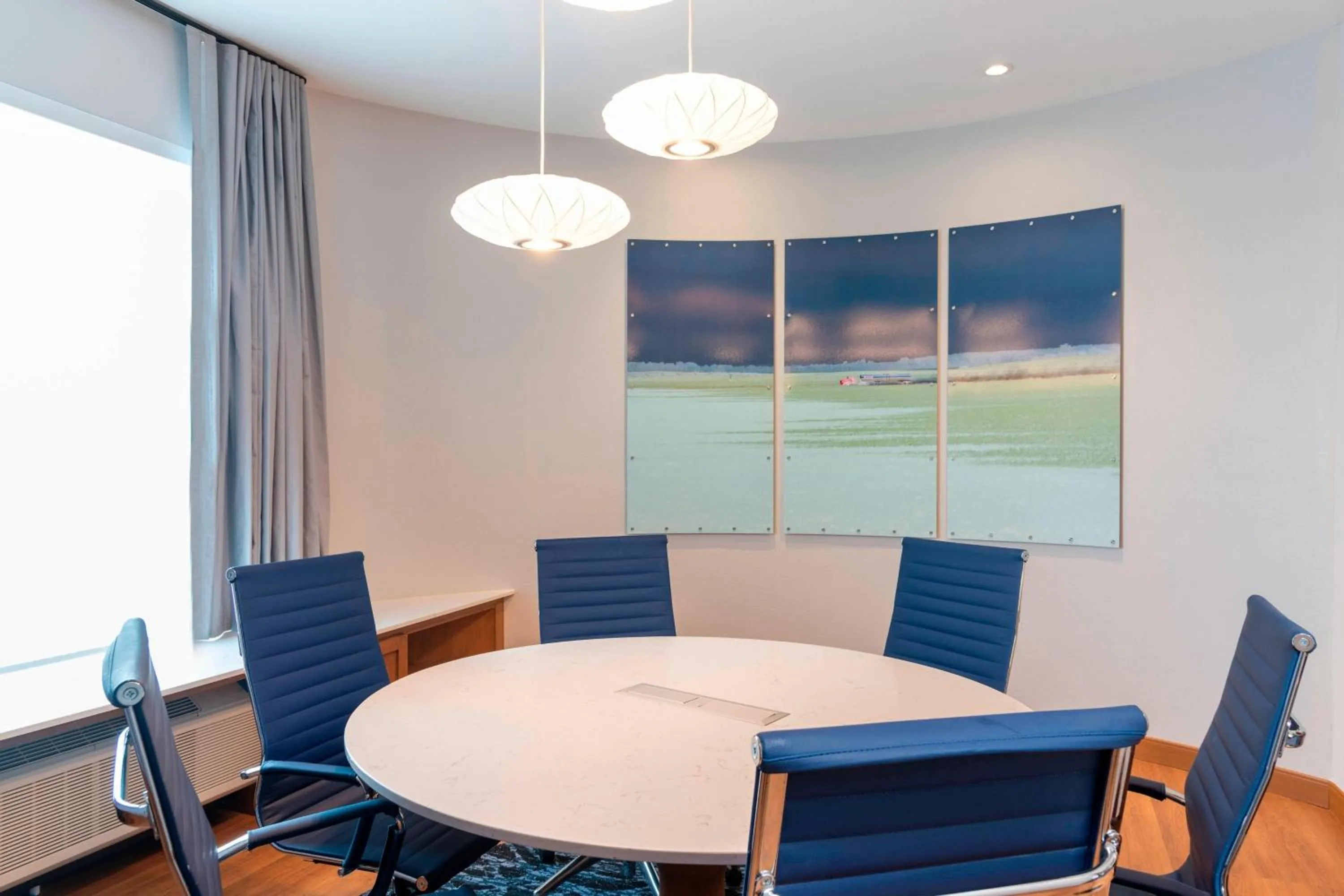 Meeting/conference room in Fairfield Inn & Suites by Marriott Fair Oaks Farms