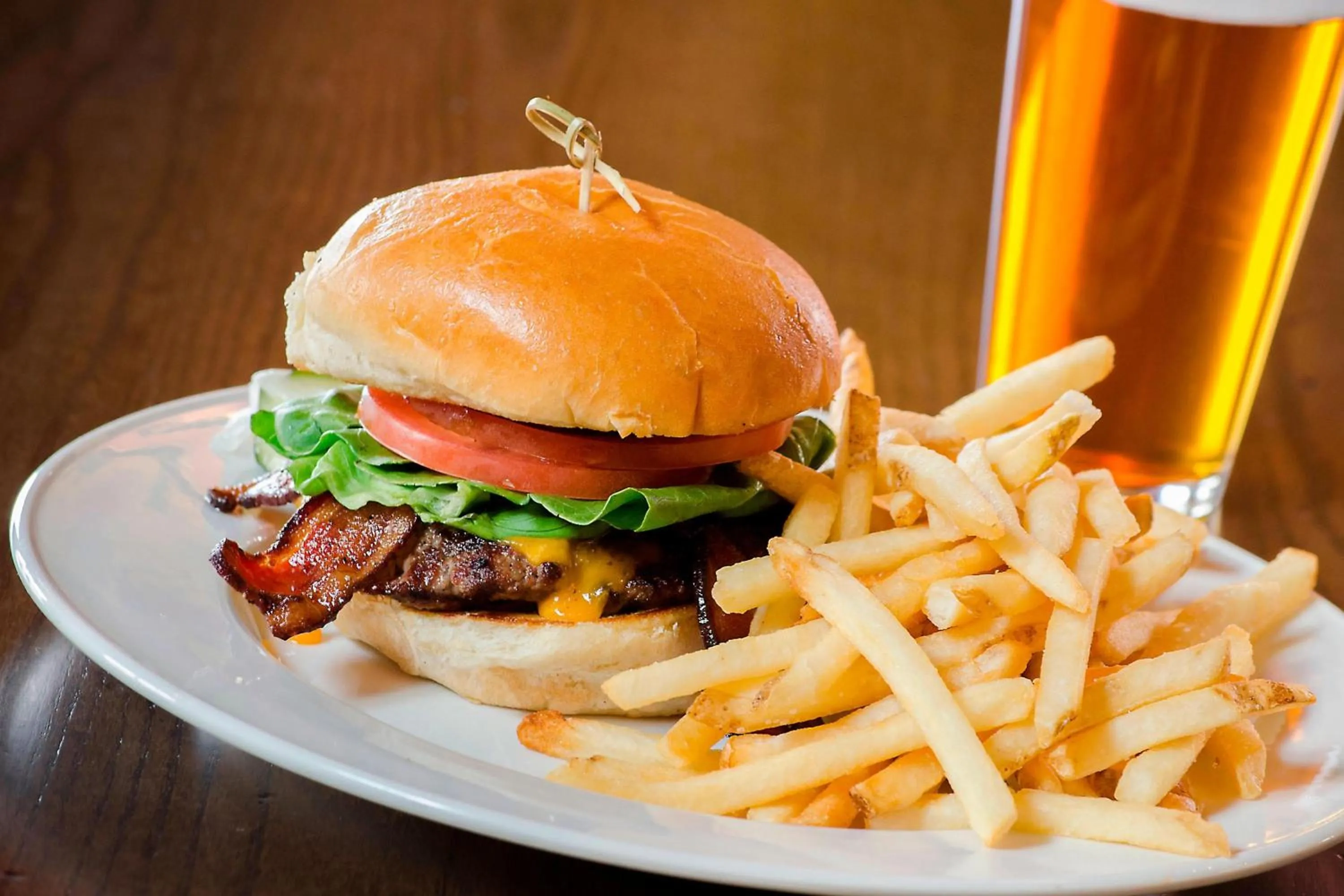 Restaurant/places to eat in Fairfield Inn & Suites by Marriott Fair Oaks Farms