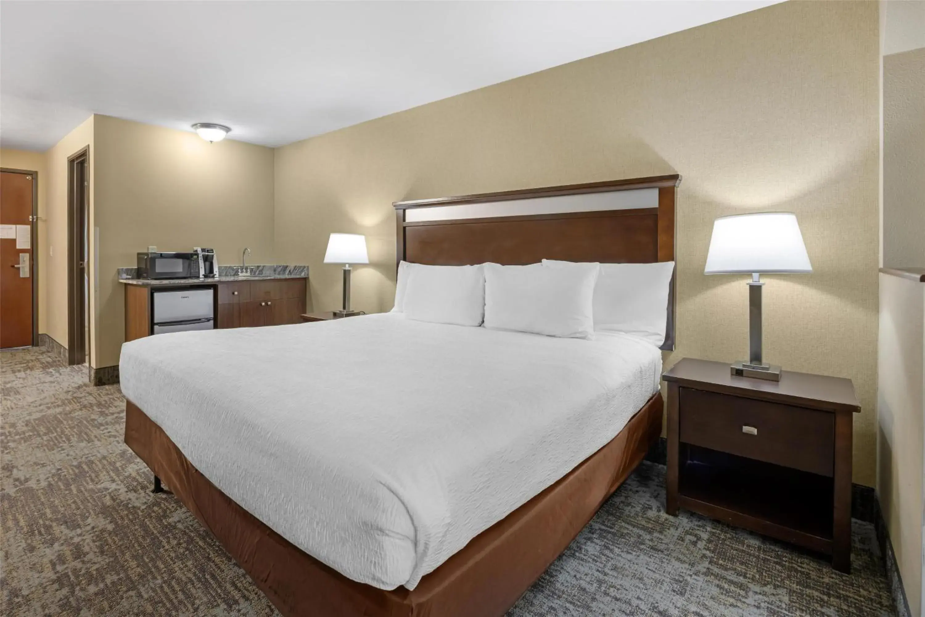 Bedroom, Bed in Best Western Plus Prairie Inn Bedroom, Bed in Best Western Plus Prairie Inn