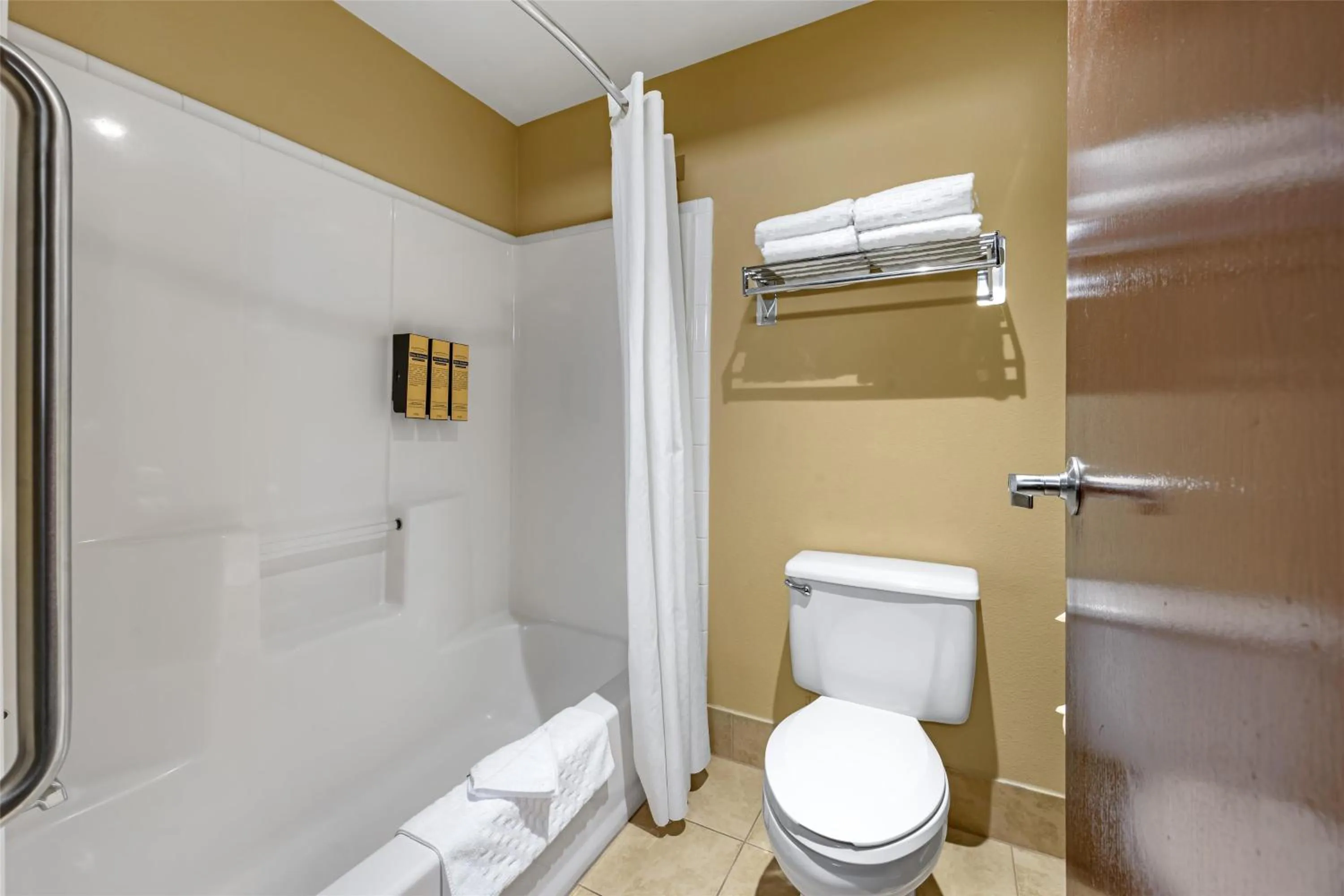 Bathroom in Best Western Plus Prairie Inn