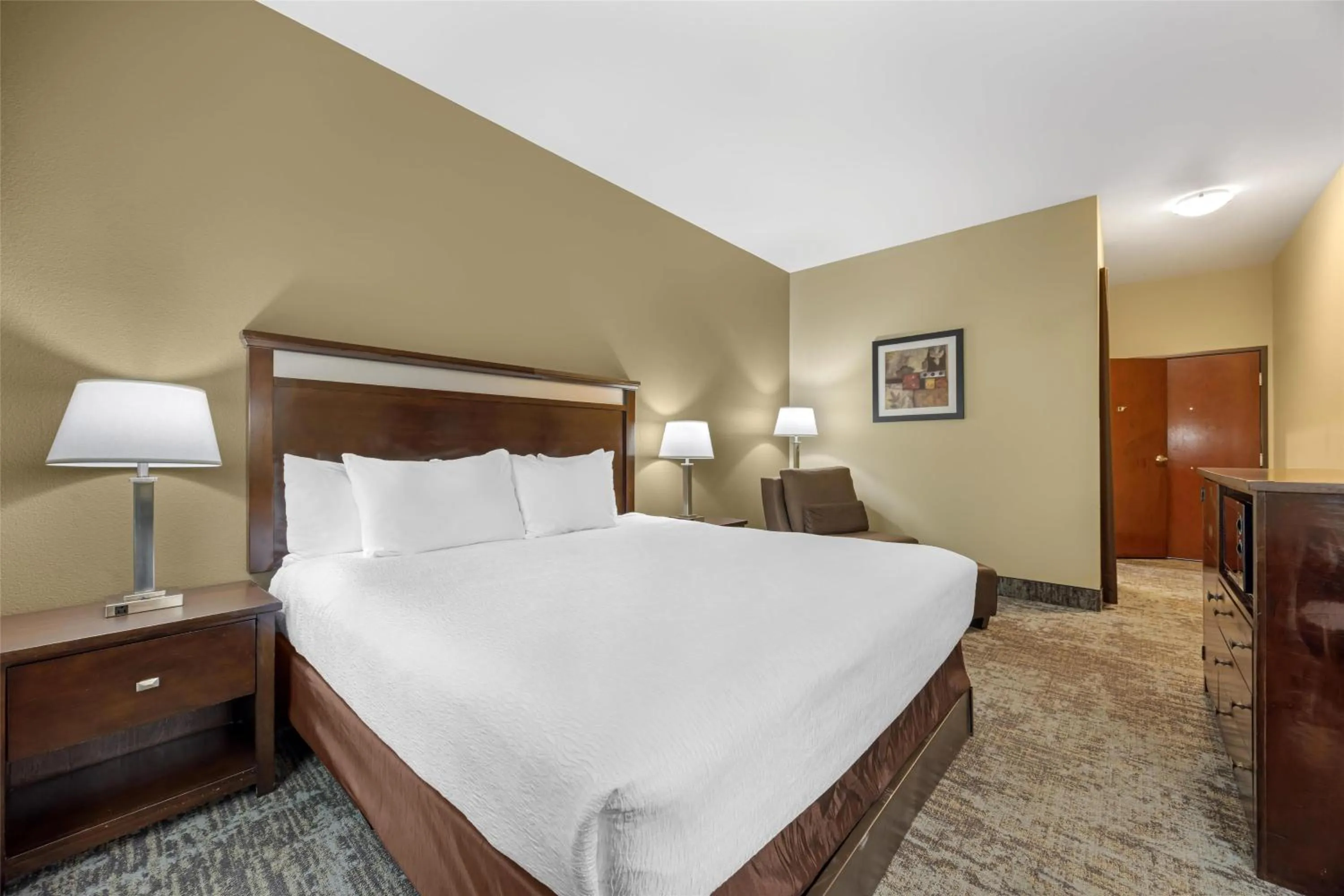 Bedroom, Bed in Best Western Plus Prairie Inn