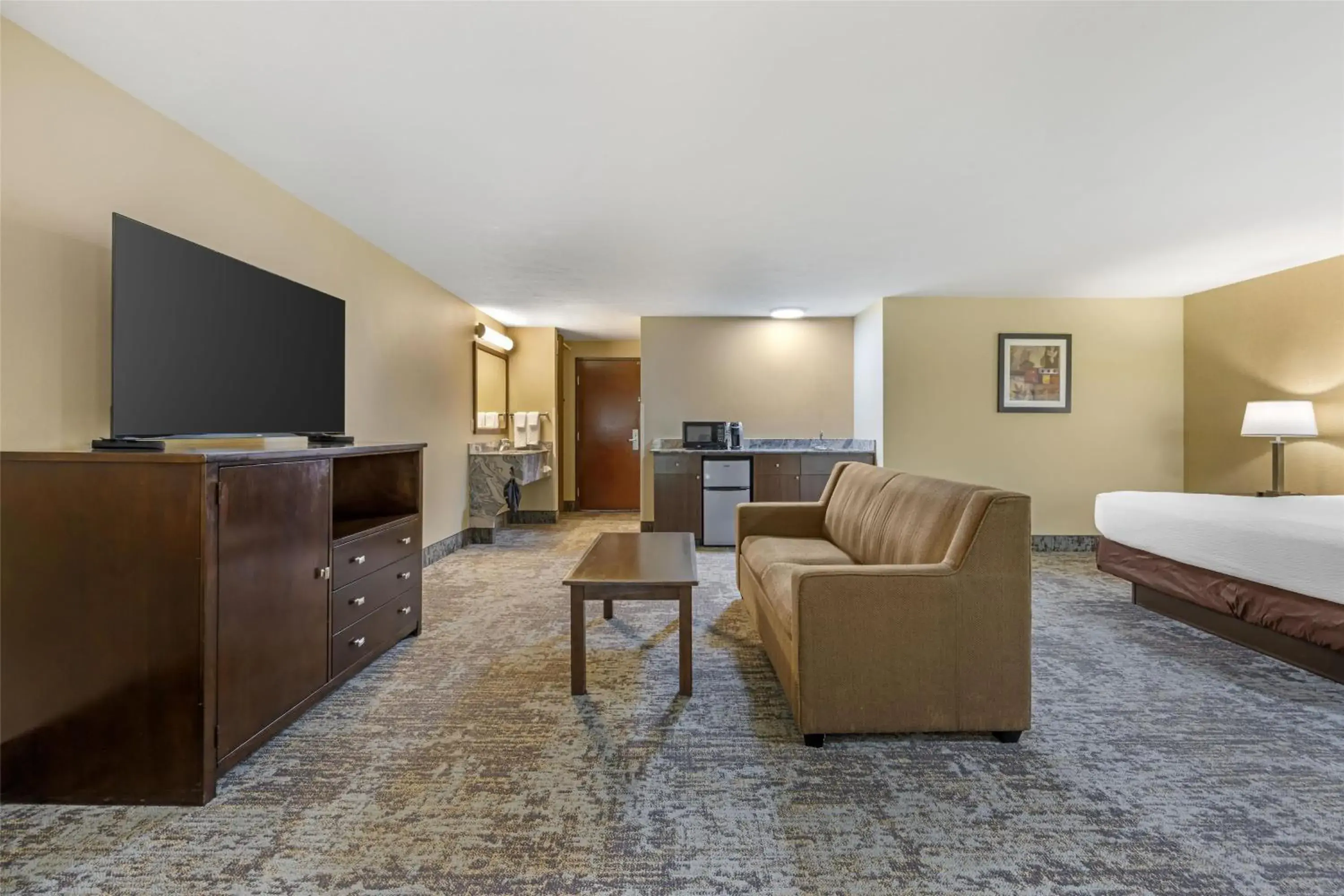 Bedroom, Bed in Best Western Plus Prairie Inn Bedroom, Bed in Best Western Plus Prairie Inn