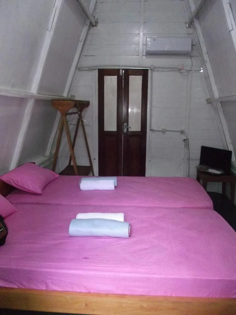 Staff, Bed in Tanjong Tinggi Cottage