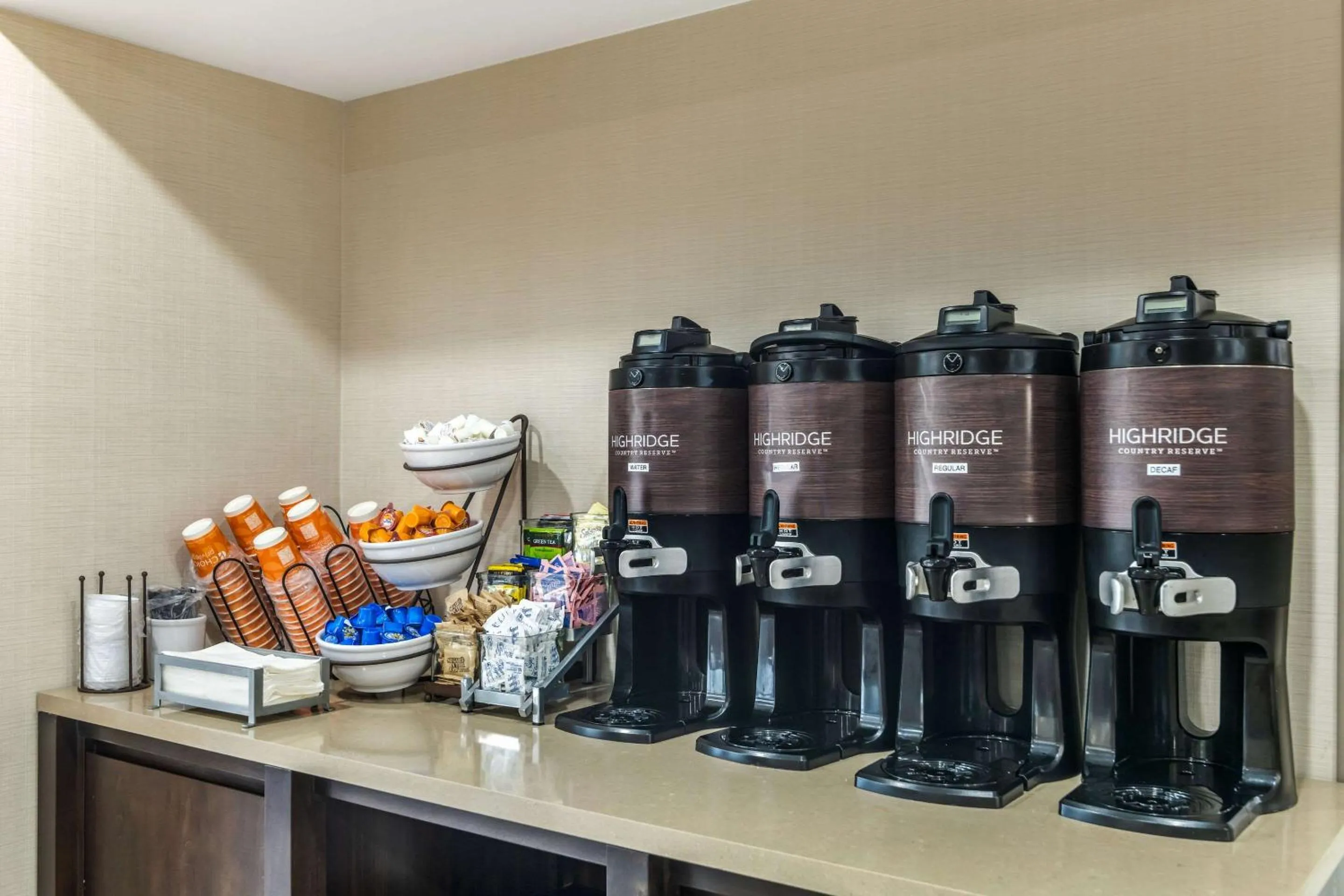 Breakfast in Country Inn & Suites by Radisson, Atlanta Airport South, GA