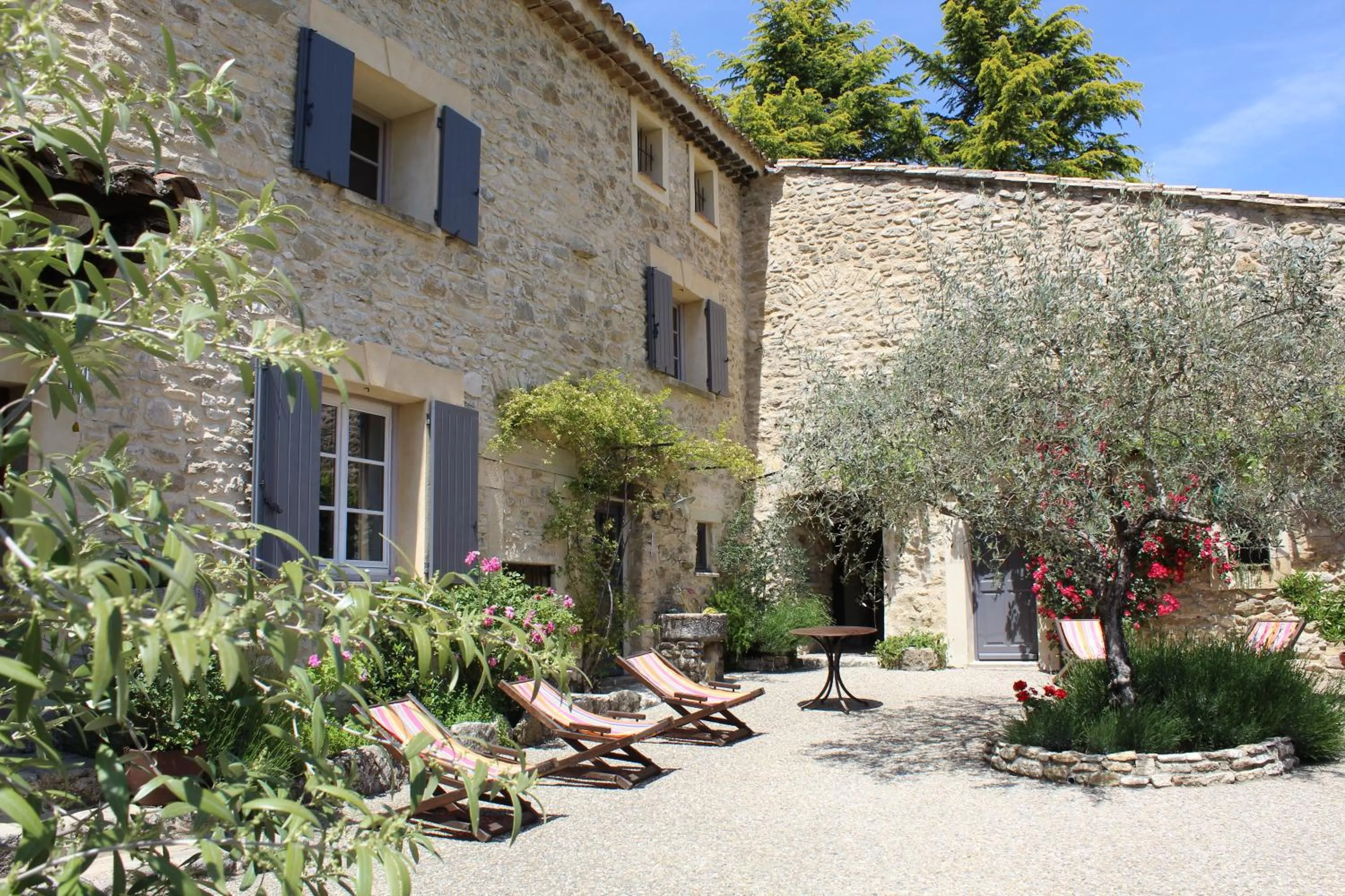 Patio in Les Logis de Paban